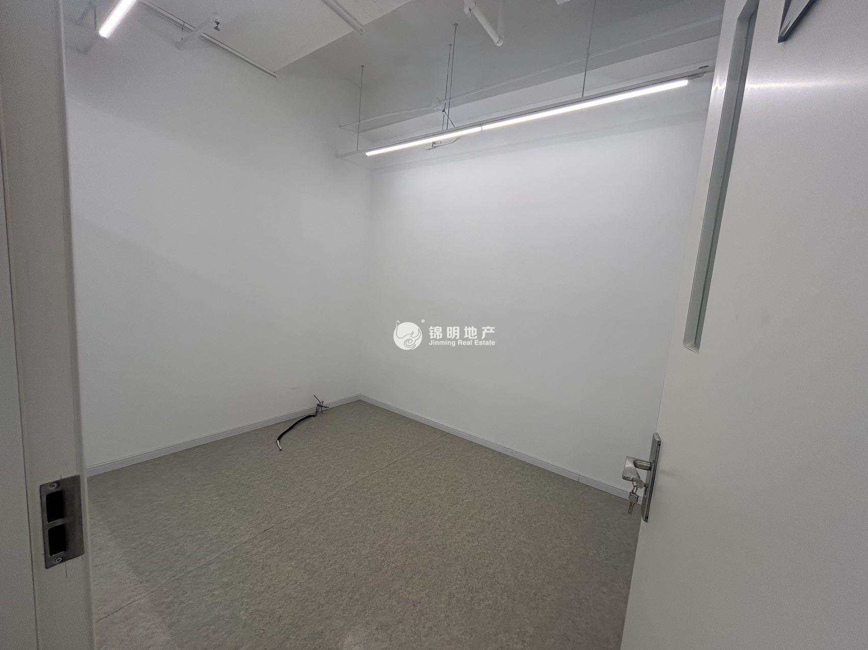 虹桥SKYBRIDGE HQ 天会258平米写字楼出租