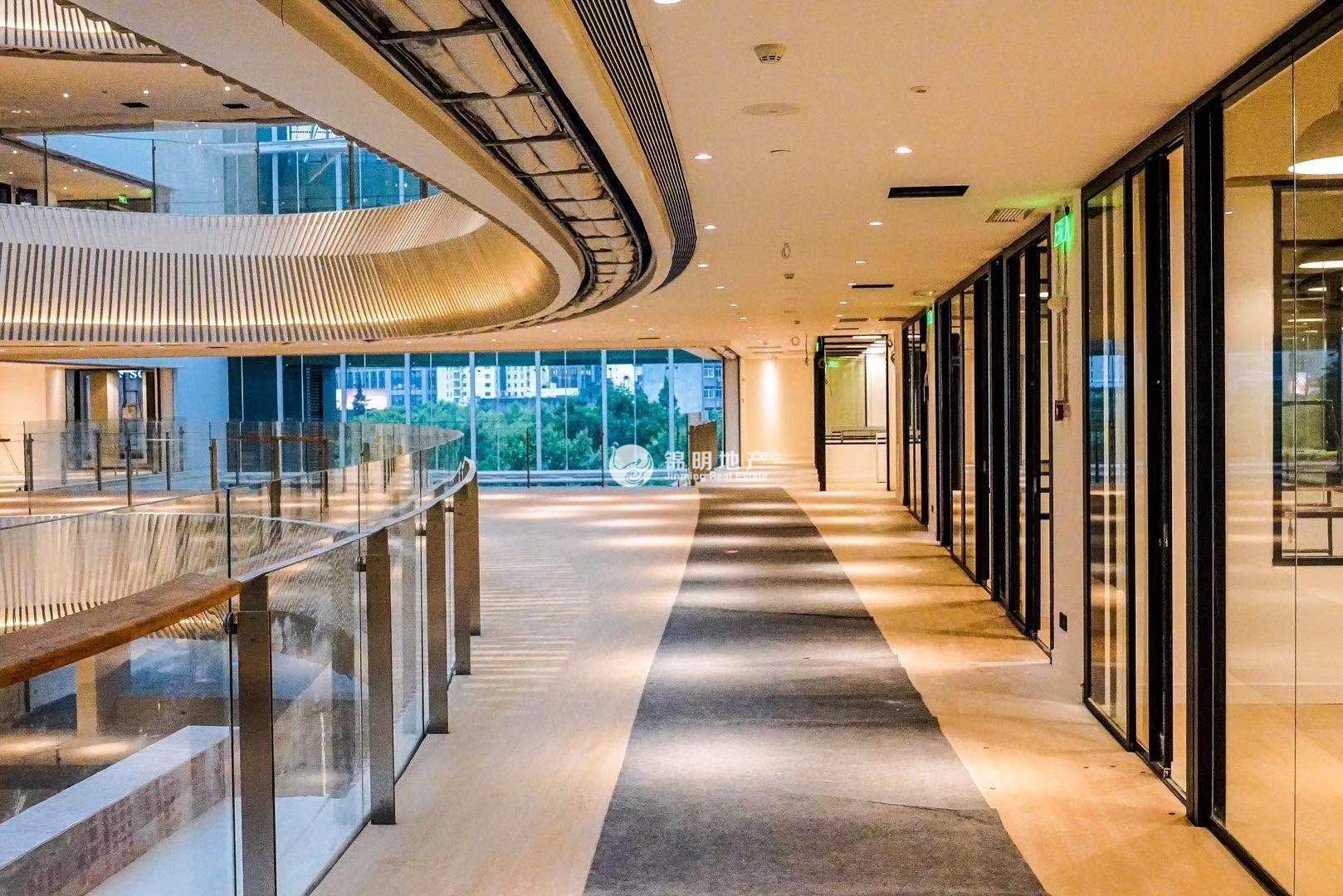 淮海中路上海广场100平米工位出租