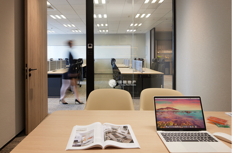 长风曹杨经贸大厦132平米写字楼出租