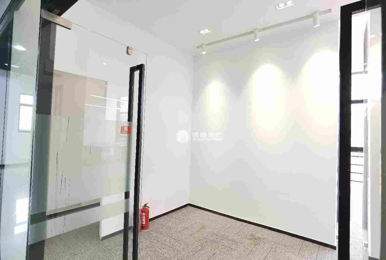 鲁迅公园运动loft二期121平米写字楼出租