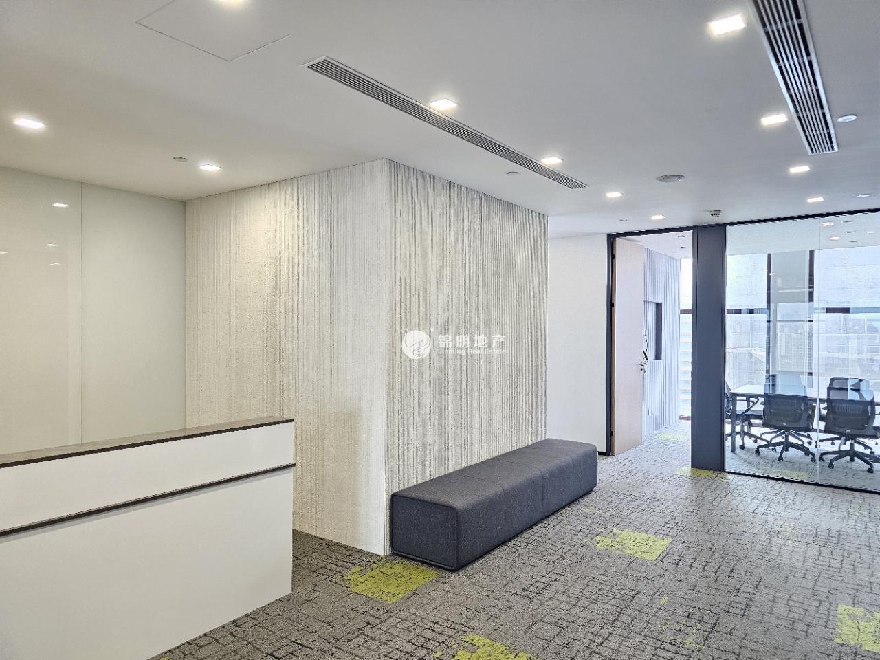 龙华美奂大厦368平米写字楼出租