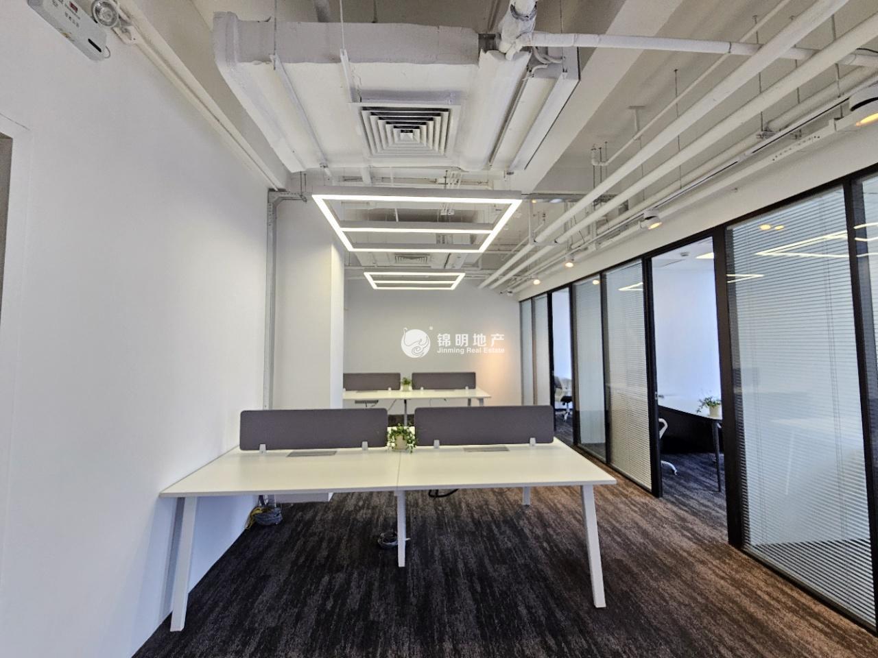 龙华美奂大厦135平米写字楼出租