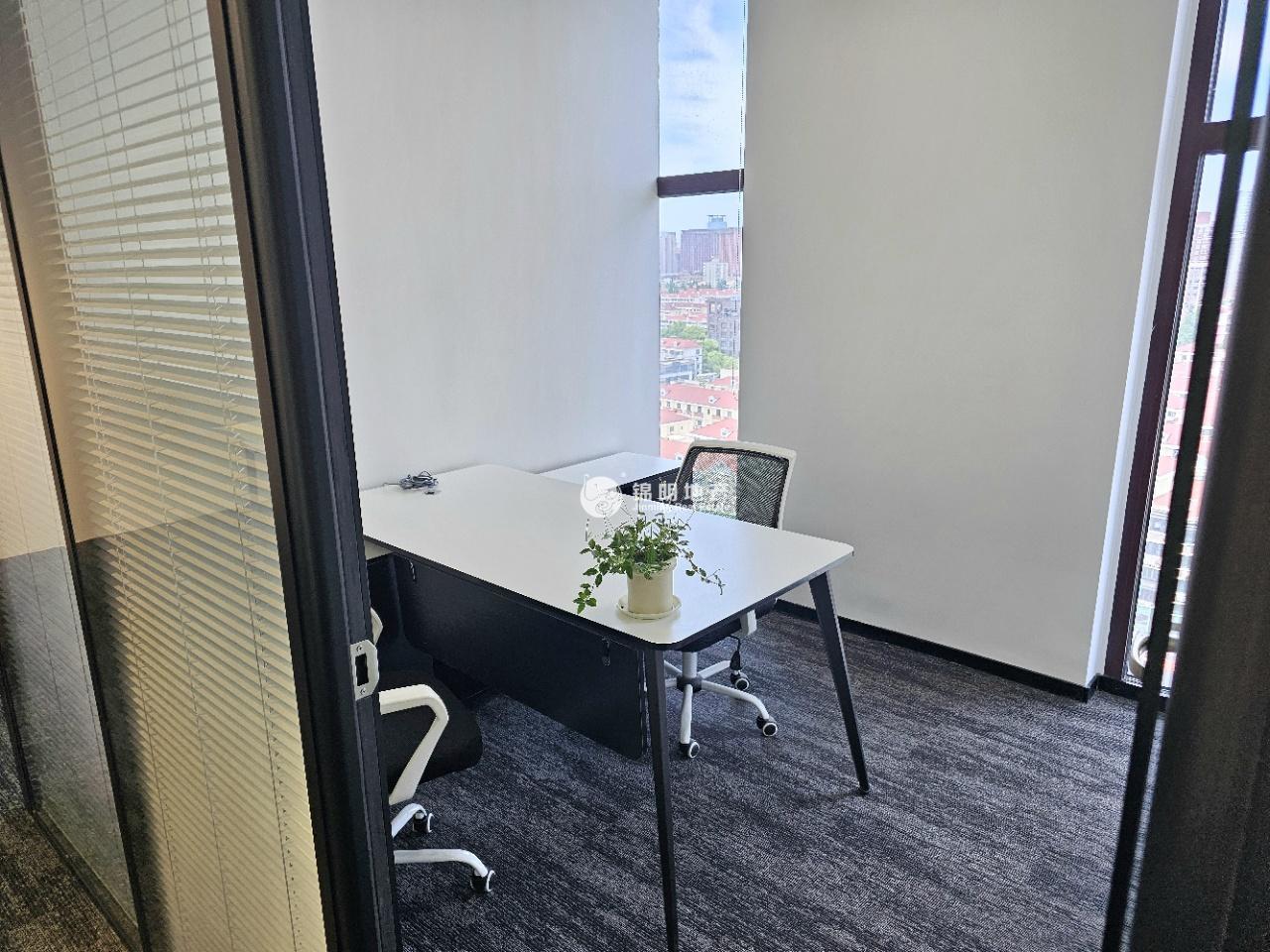 龙华美奂大厦135平米写字楼出租