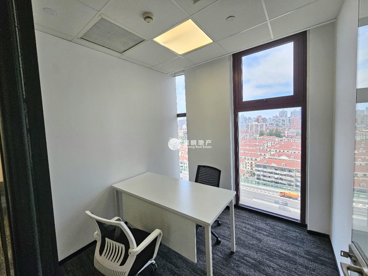 龙华美奂大厦135平米写字楼出租