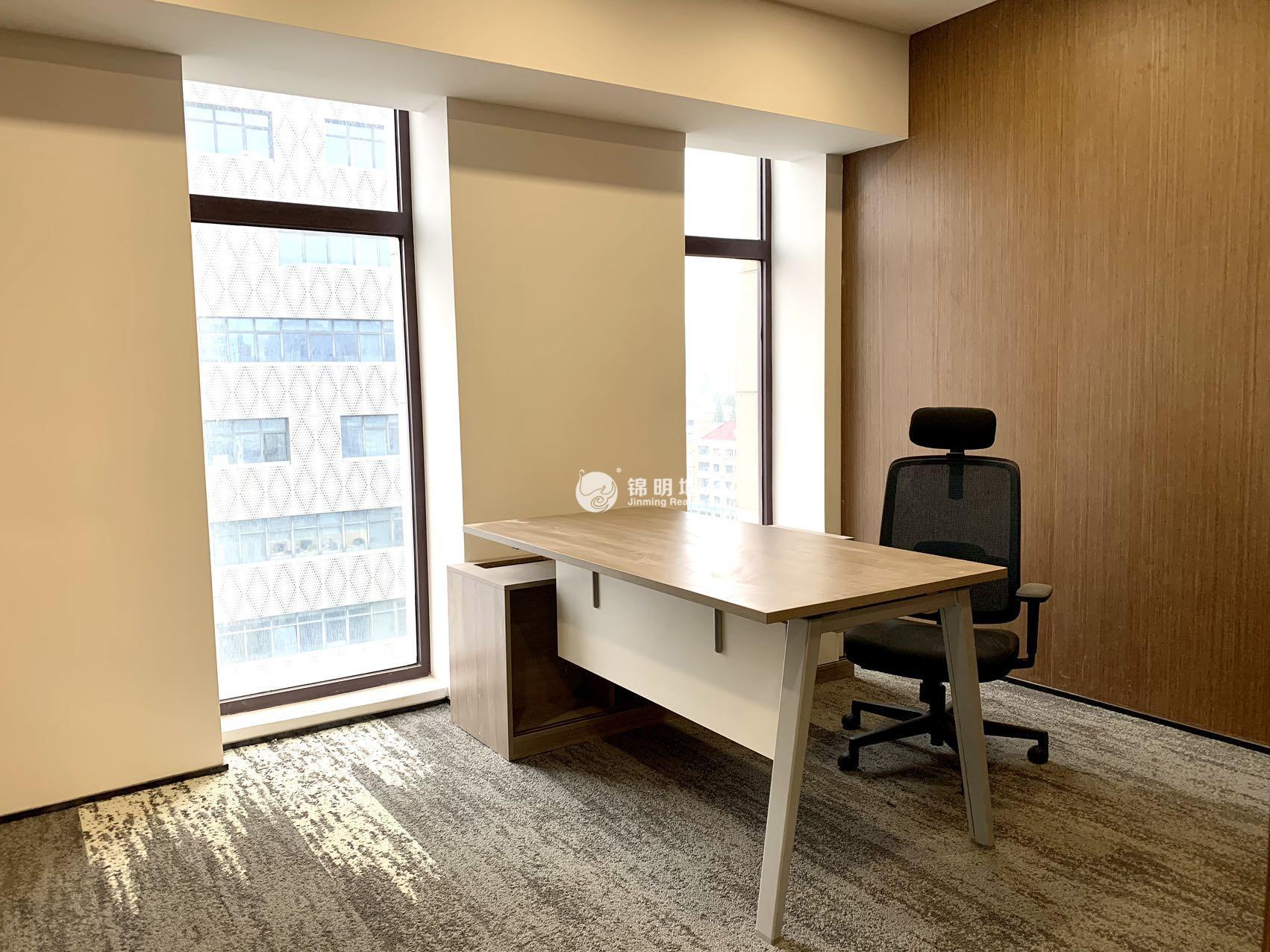 龙华美奂大厦188平米写字楼出租