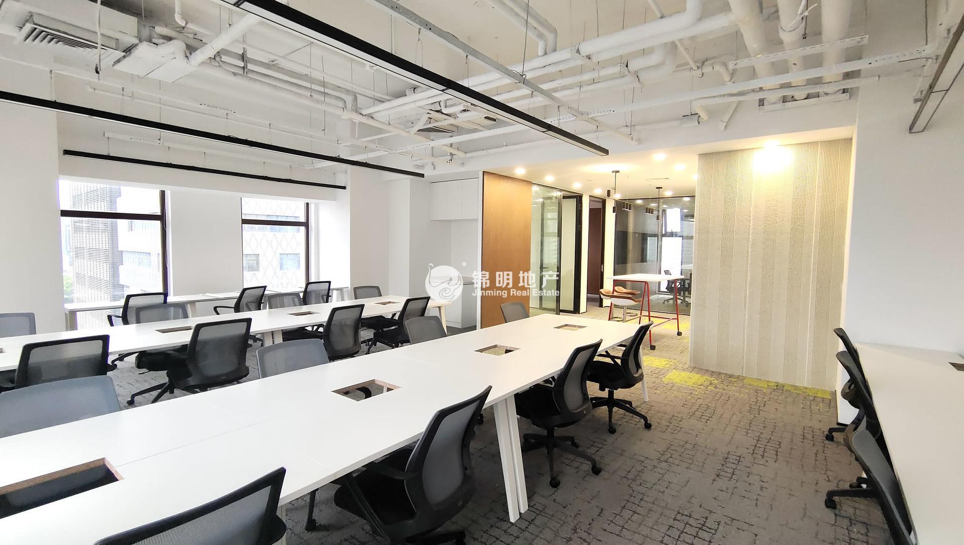 龙华美奂大厦188平米写字楼出租