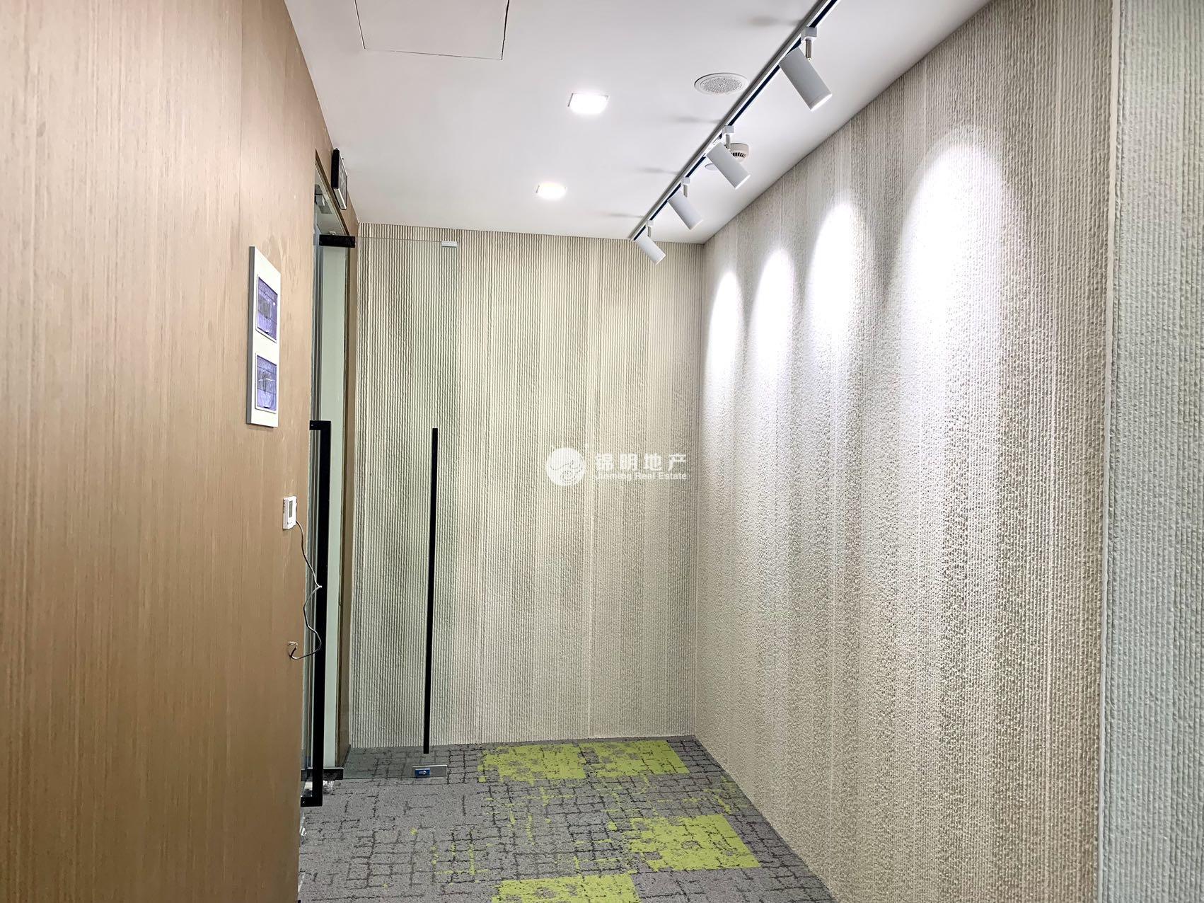 龙华美奂大厦188平米写字楼出租