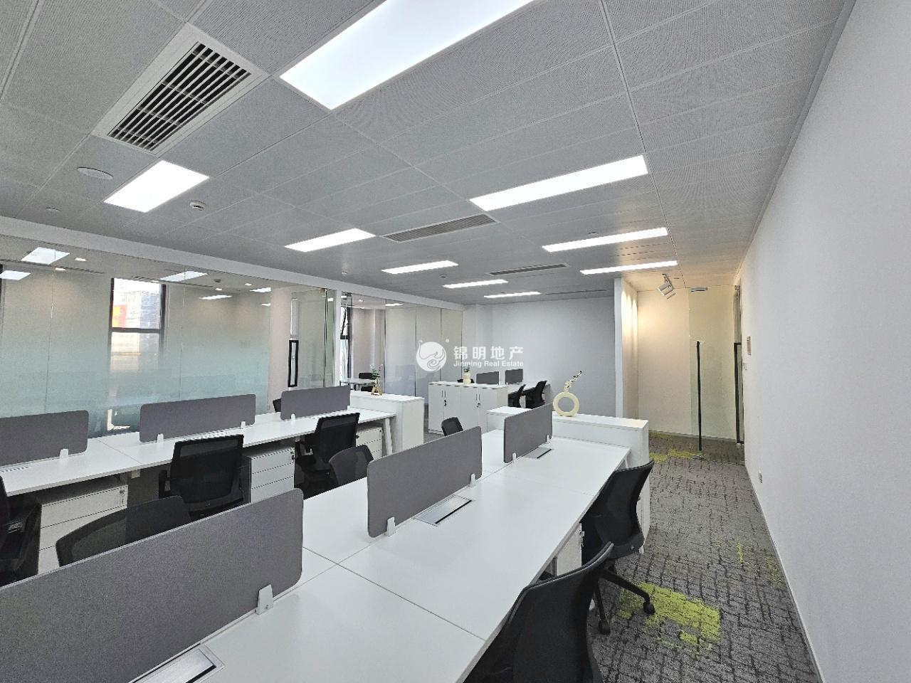 龙华美奂大厦263平米写字楼出租