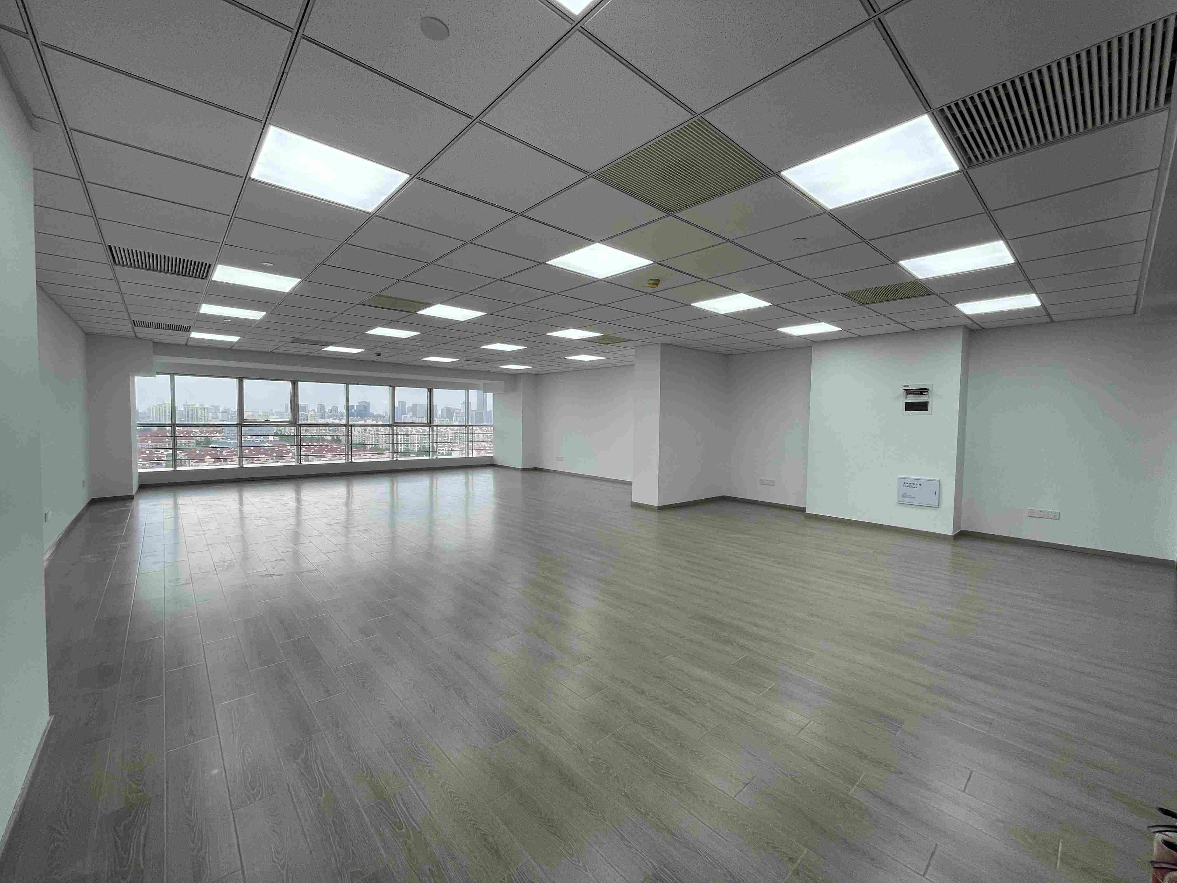 长征红星世贸大厦290平米写字楼出租