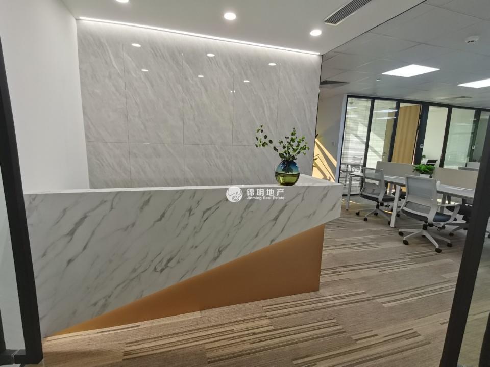 淮海中路兰生大厦359平米写字楼出租