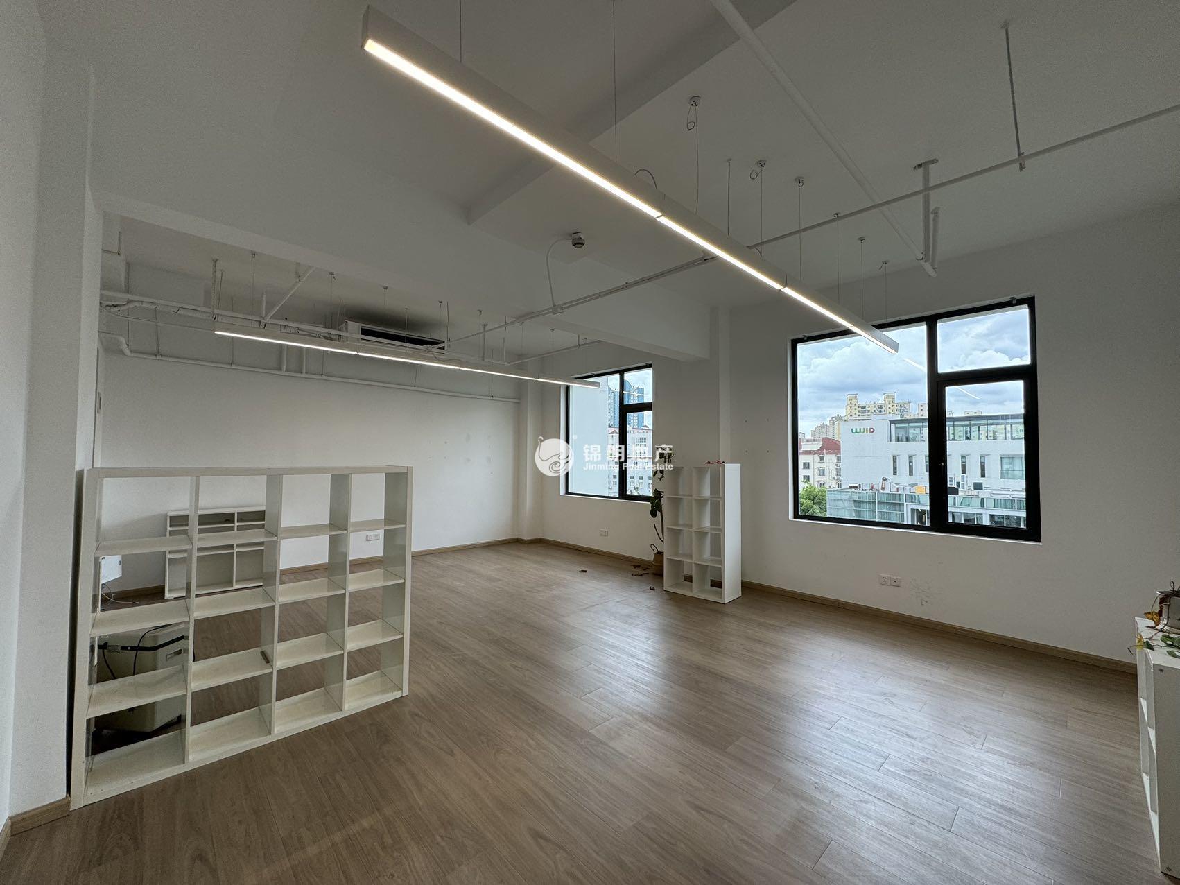 徐家汇幸福里.谊园77平米写字楼出租