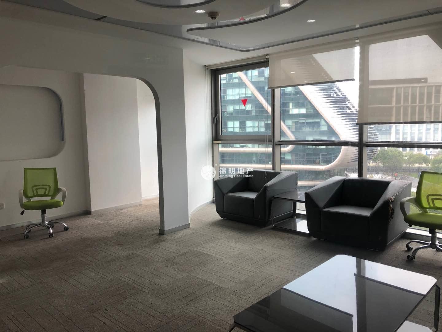 虹桥SKYBRIDGE HQ 天会645平米写字楼出租