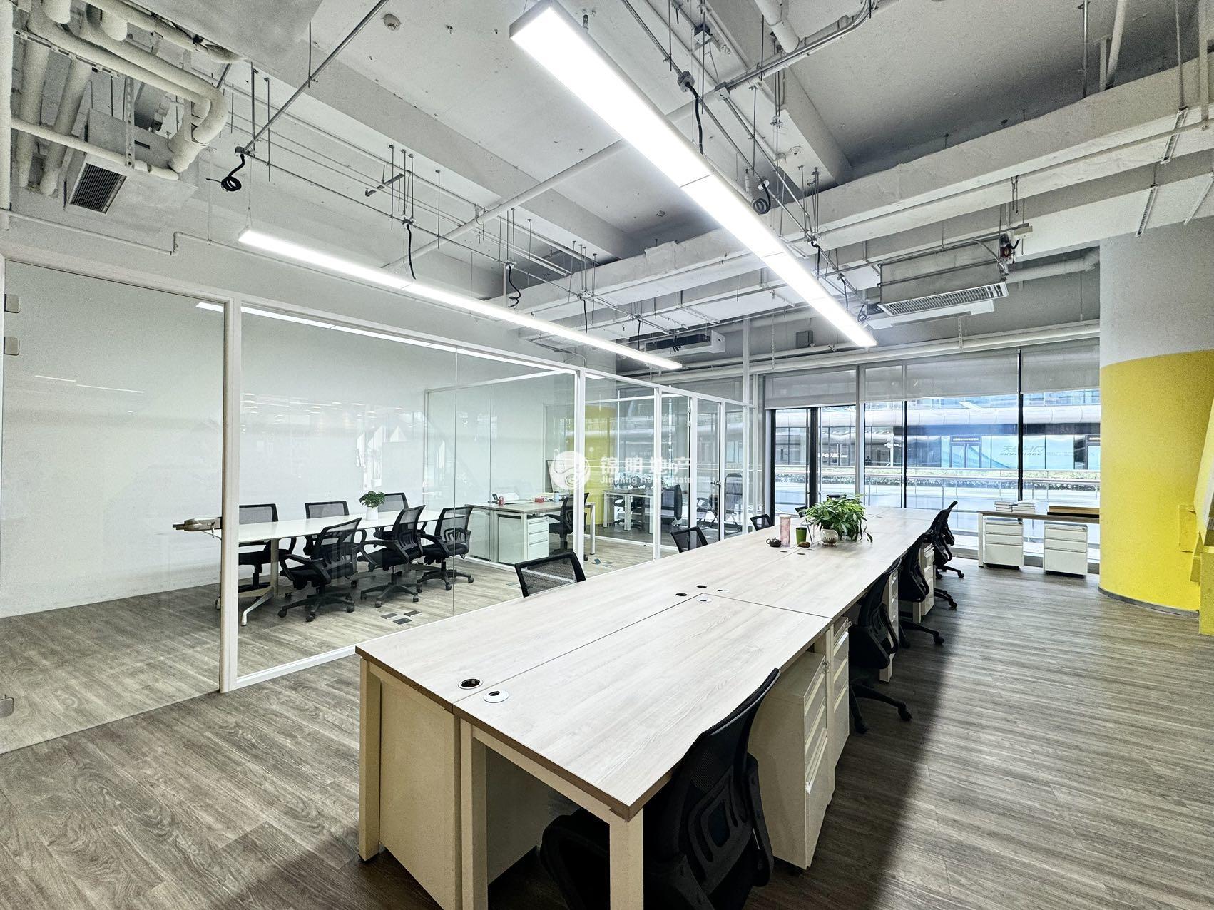 虹桥SKYBRIDGE HQ 天会180平米写字楼出租
