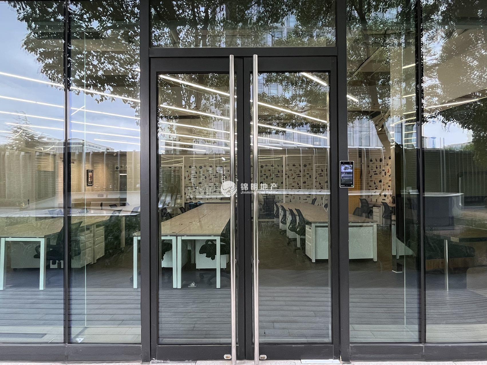 虹桥SKYBRIDGE HQ 天会180平米写字楼出租