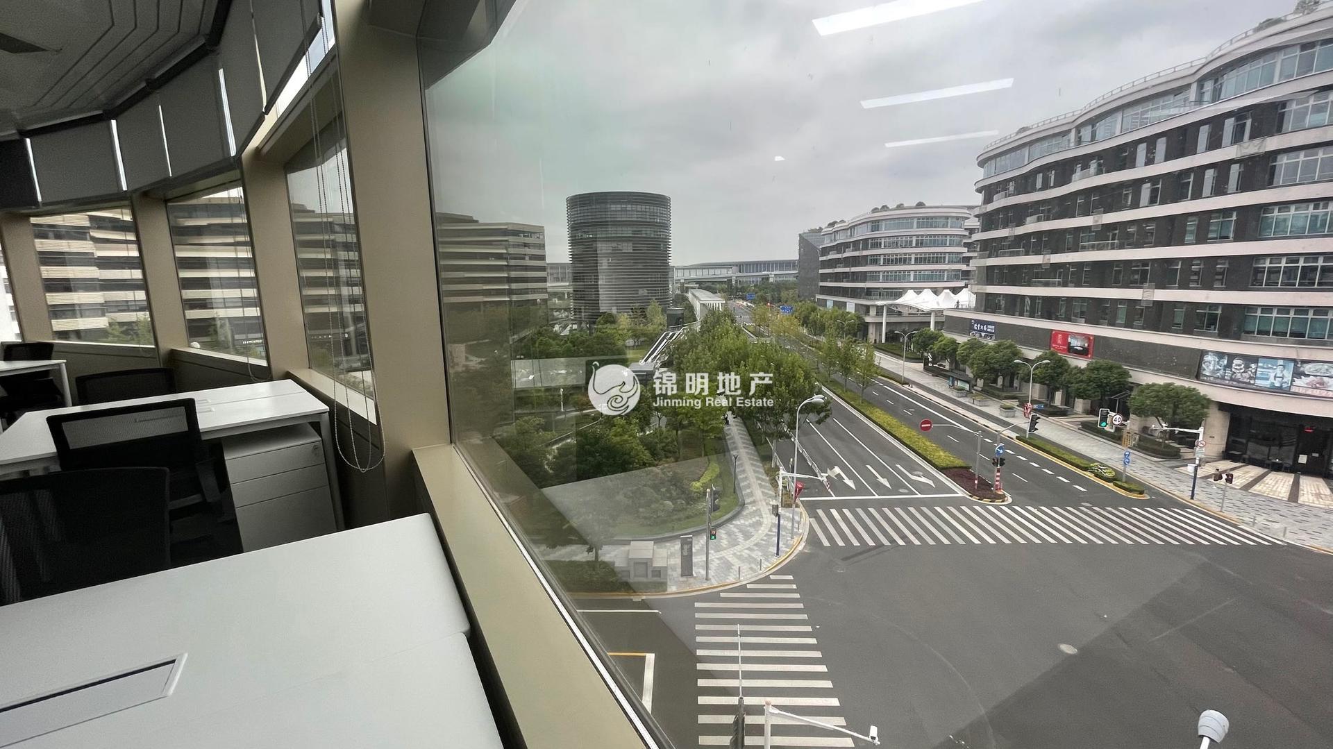 虹桥虹桥万通中心163平米写字楼出租