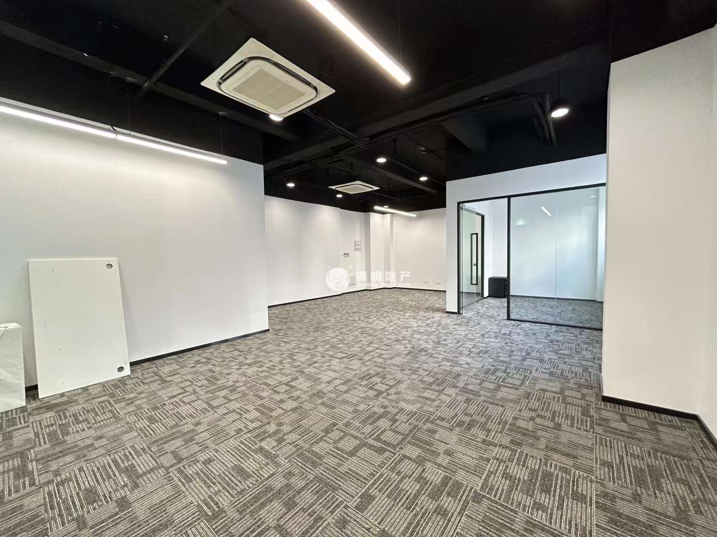 运动Loft137平米写字楼出租