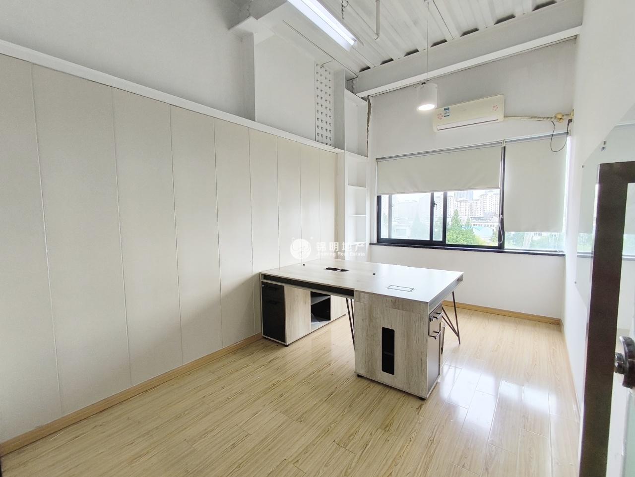 运动Loft152平米写字楼出租