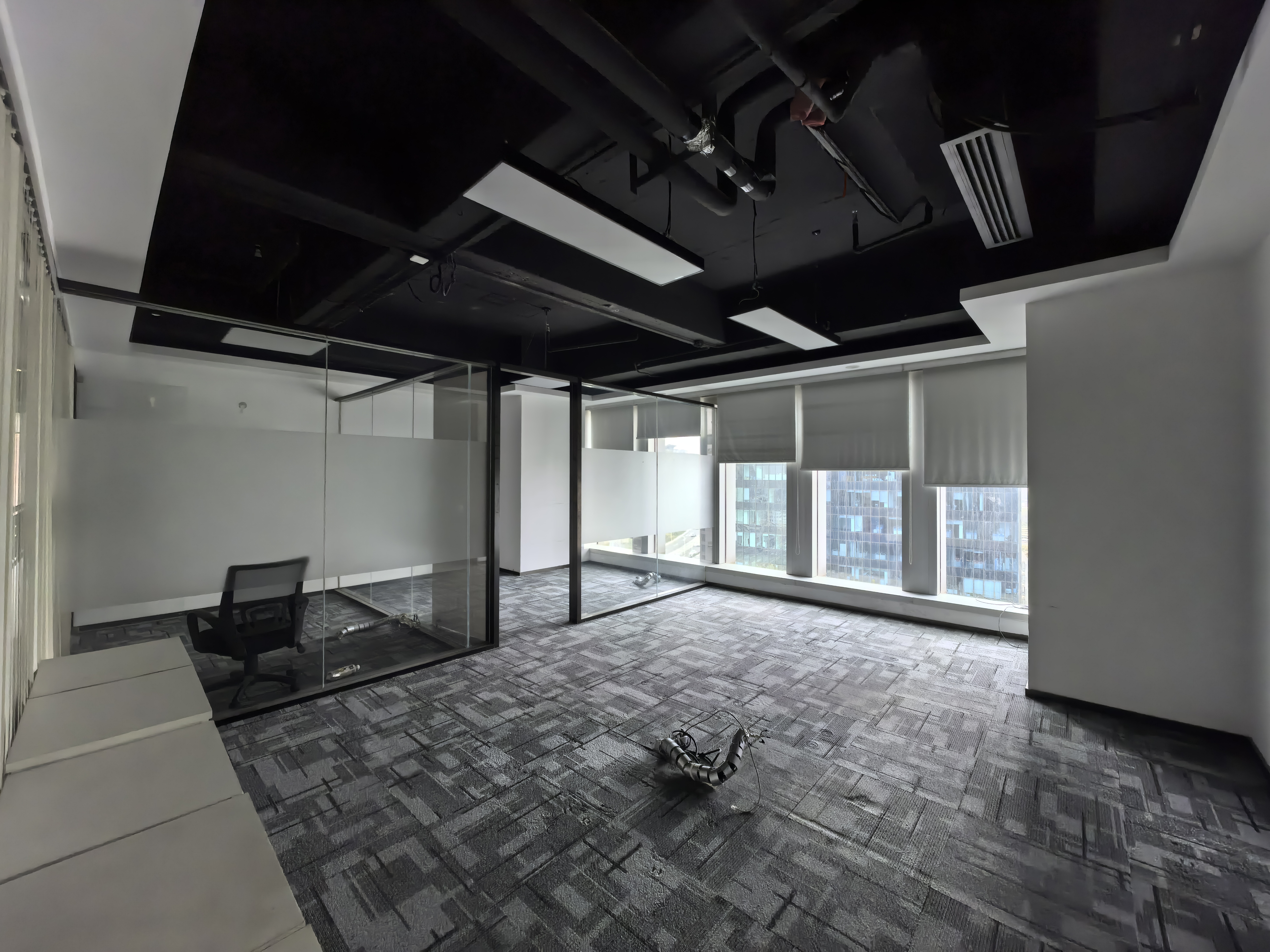 南京西路招商局广场114平米写字楼出租