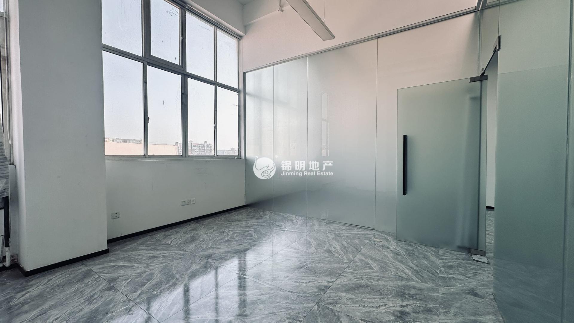 龙柏大树下创意园（程家桥）253平米写字楼出租