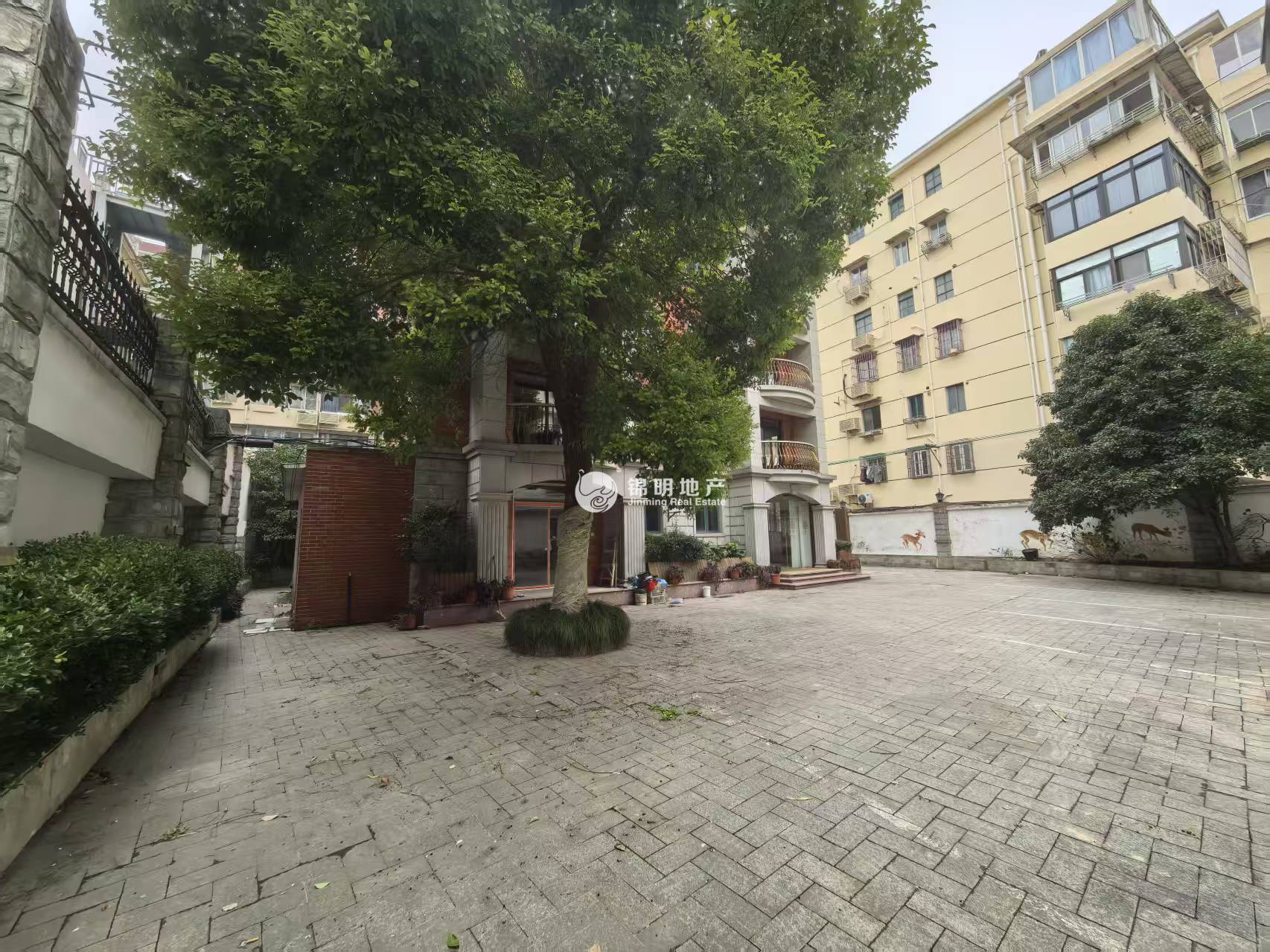 中山公园定西路1235弄小区638平米写字楼出租