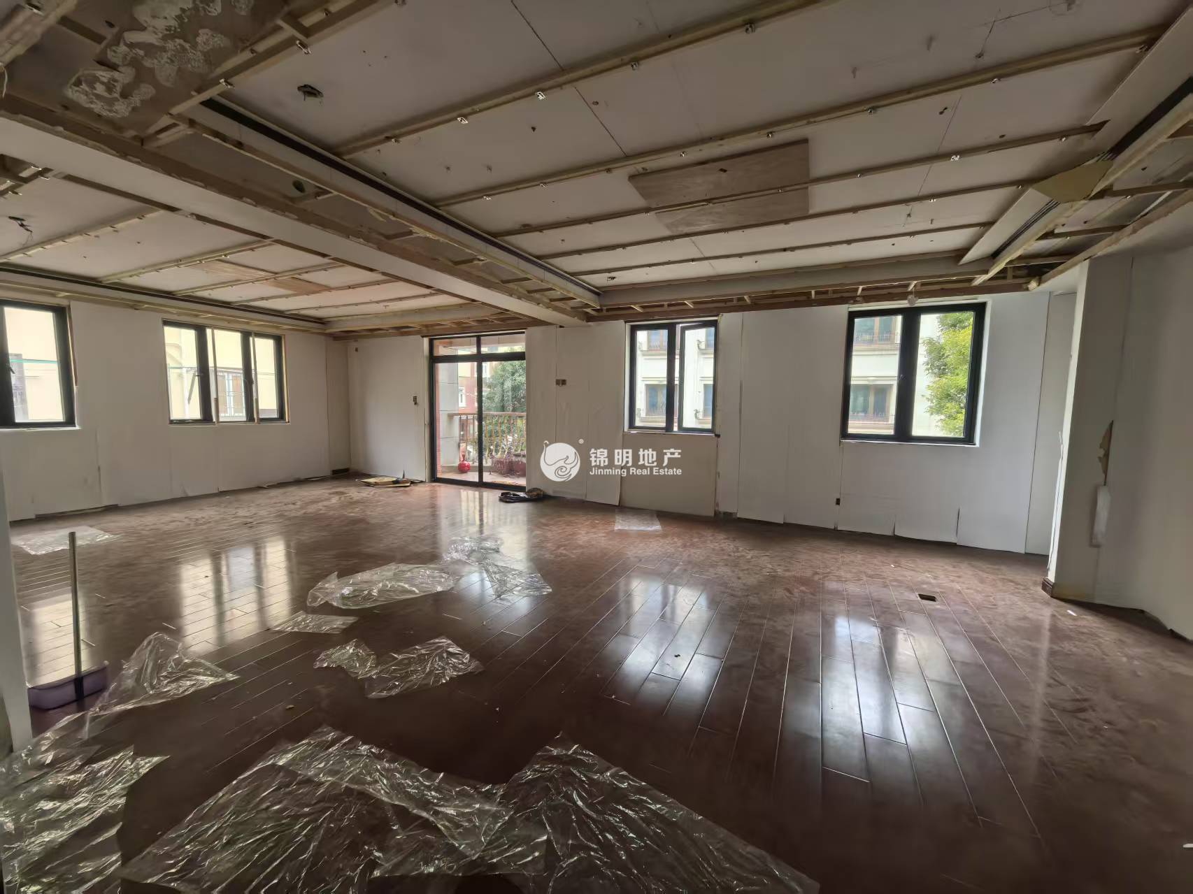 中山公园定西路1235弄小区638平米写字楼出租