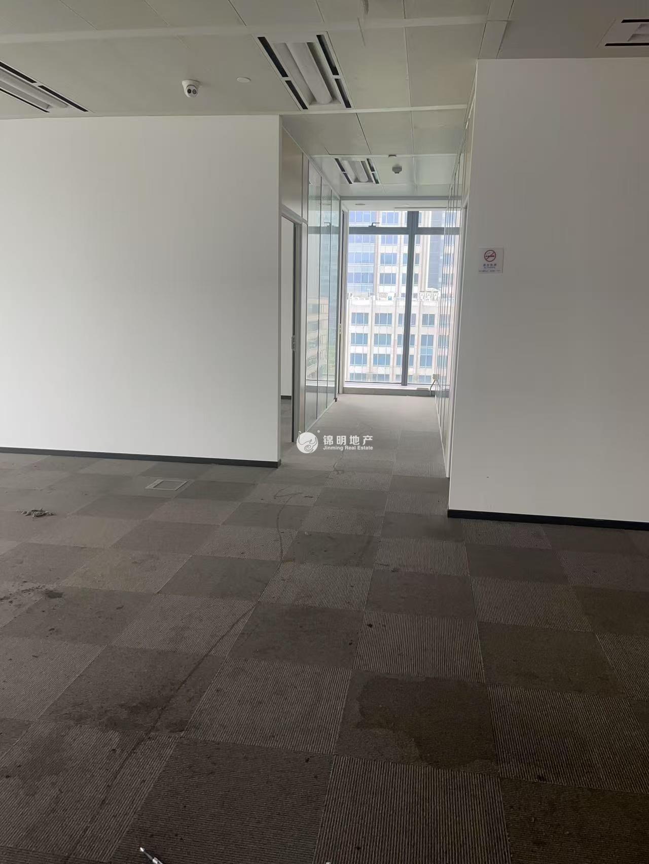 潍坊国华人寿金融大厦465平米写字楼出租