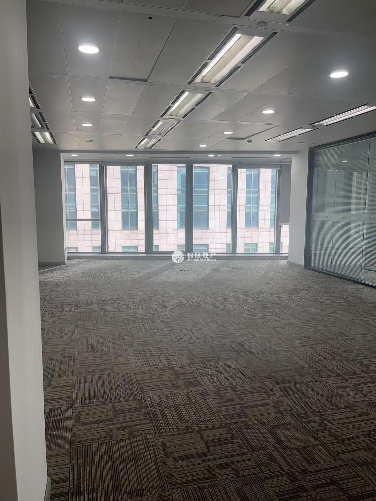 潍坊国华人寿金融大厦240平米写字楼出租