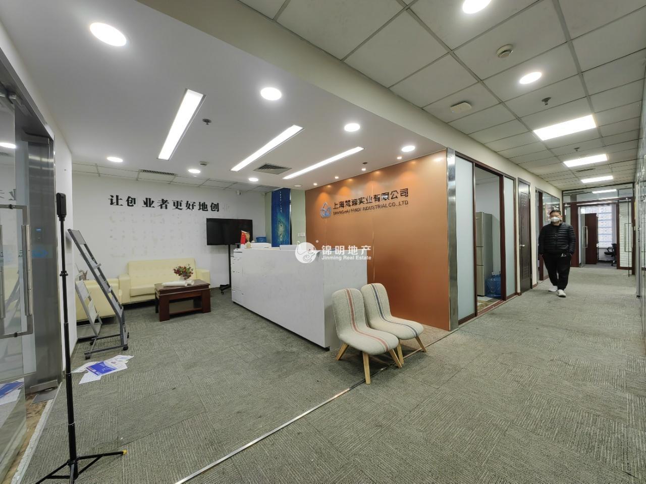 长风龙裕财富中心100平米写字楼出租
