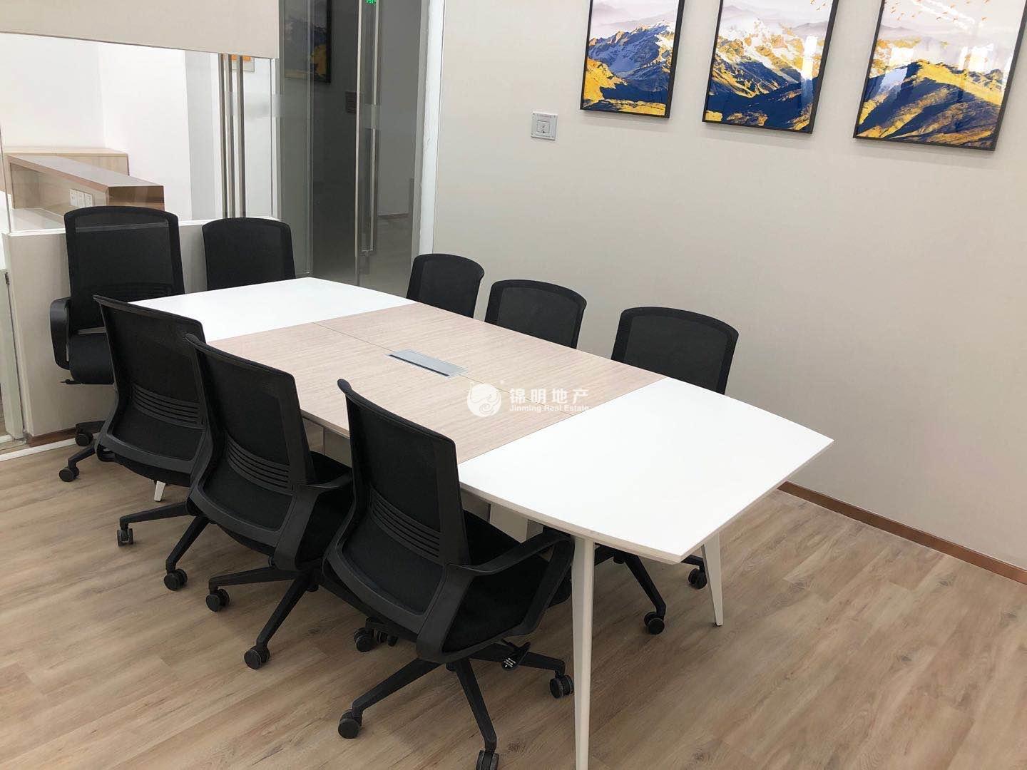 金桥东方万国企业中心356平米写字楼出租