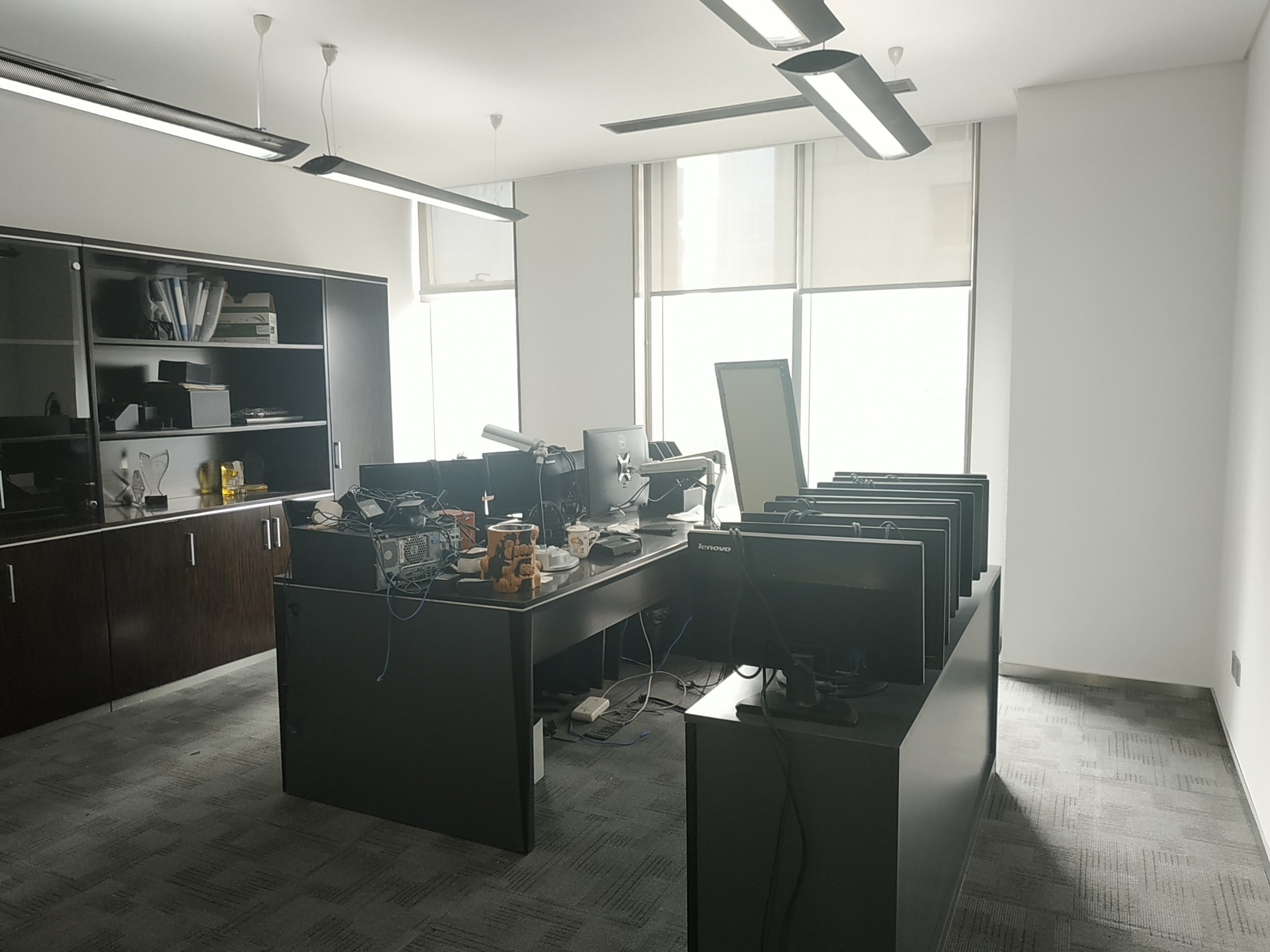 塘桥由由世纪广场129平米写字楼出租