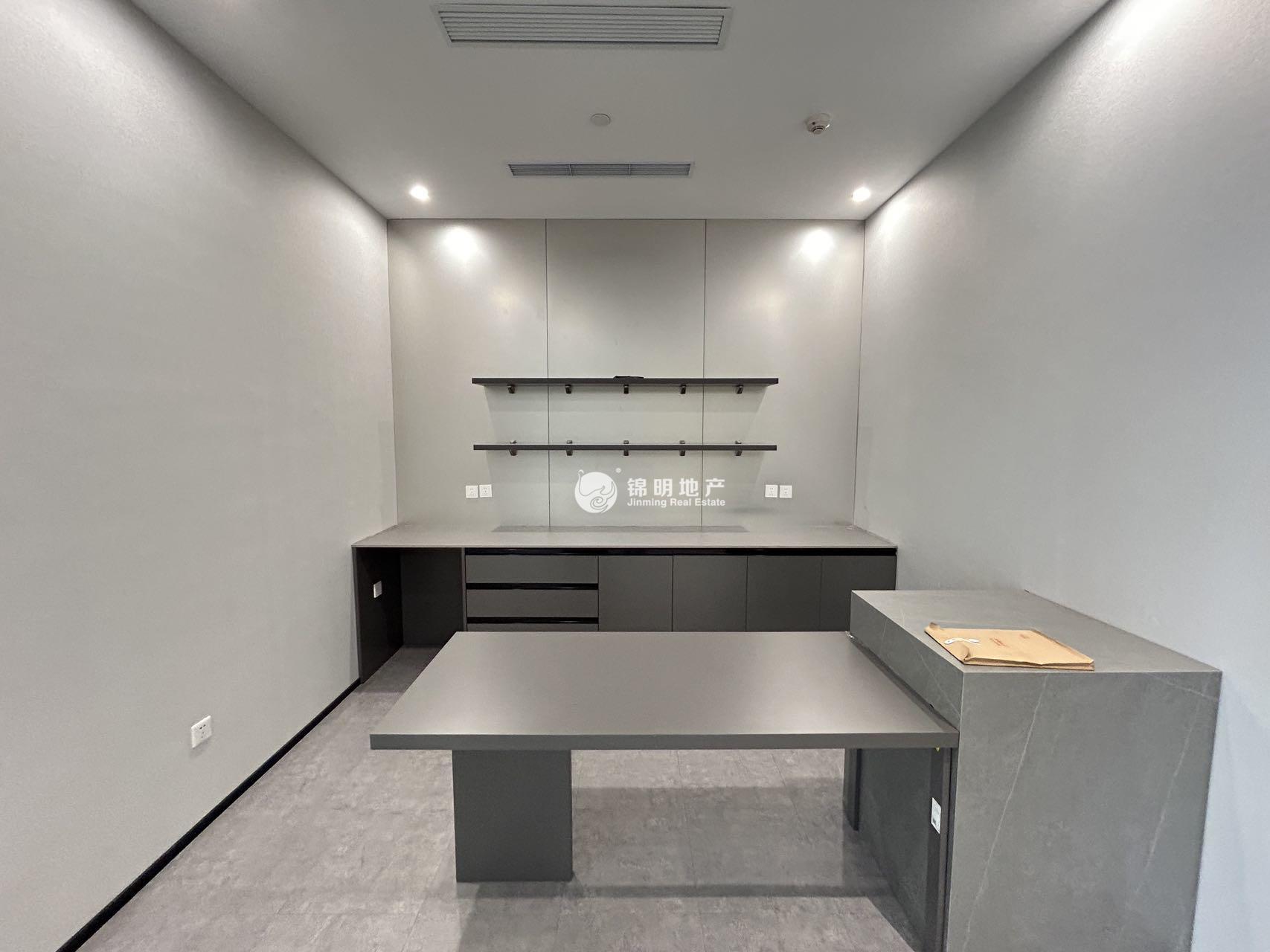 华漕中骏广场500平米写字楼出租