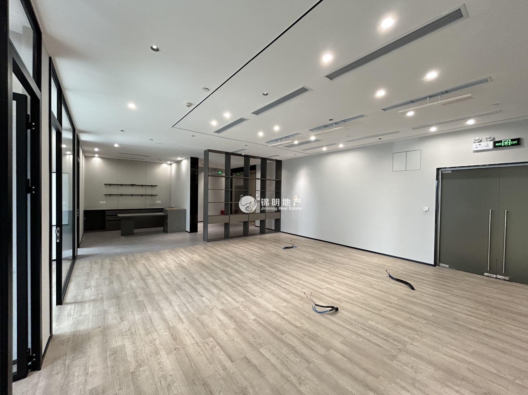 华漕中骏广场500平米写字楼出租