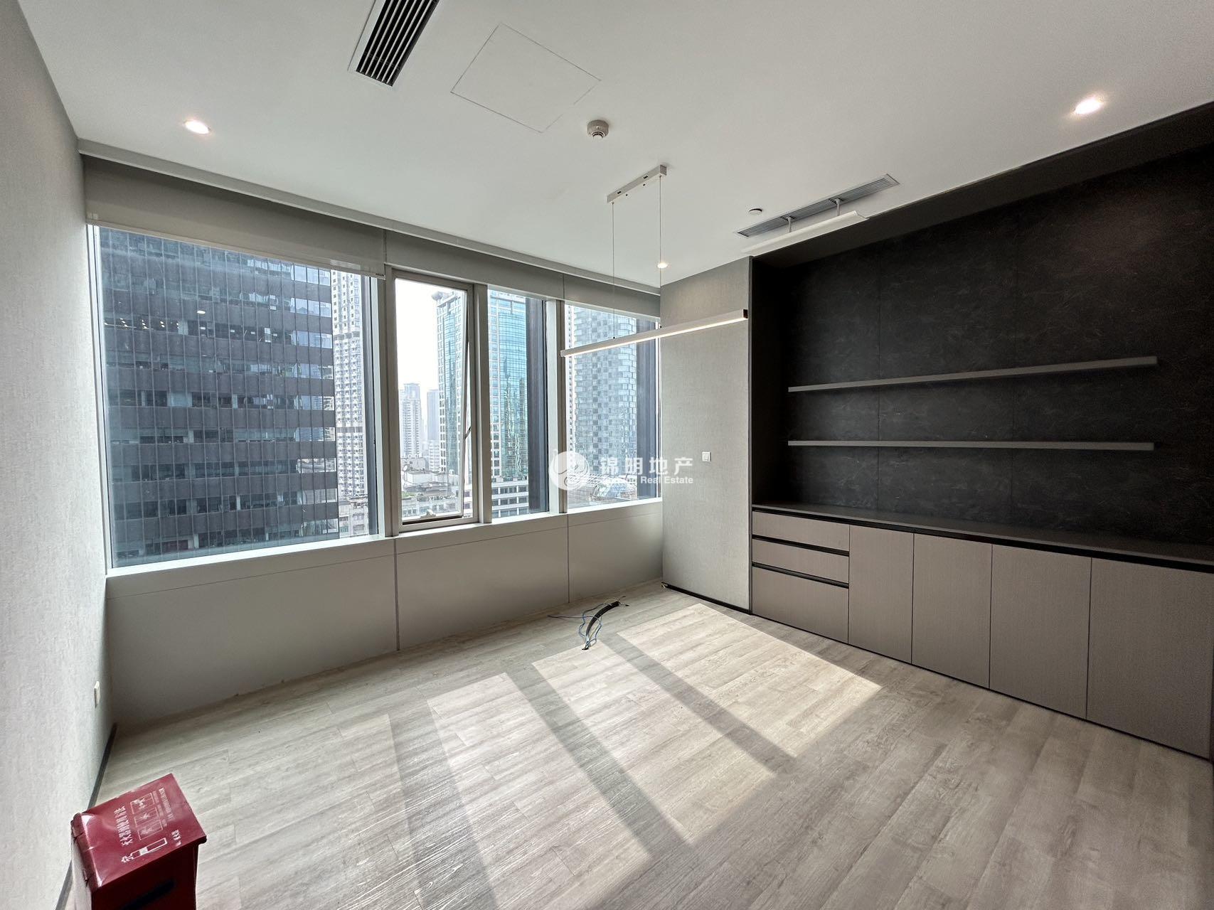 华漕中骏广场500平米写字楼出租