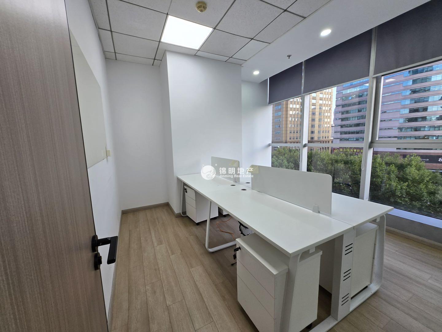 华漕中骏广场650平米写字楼出租