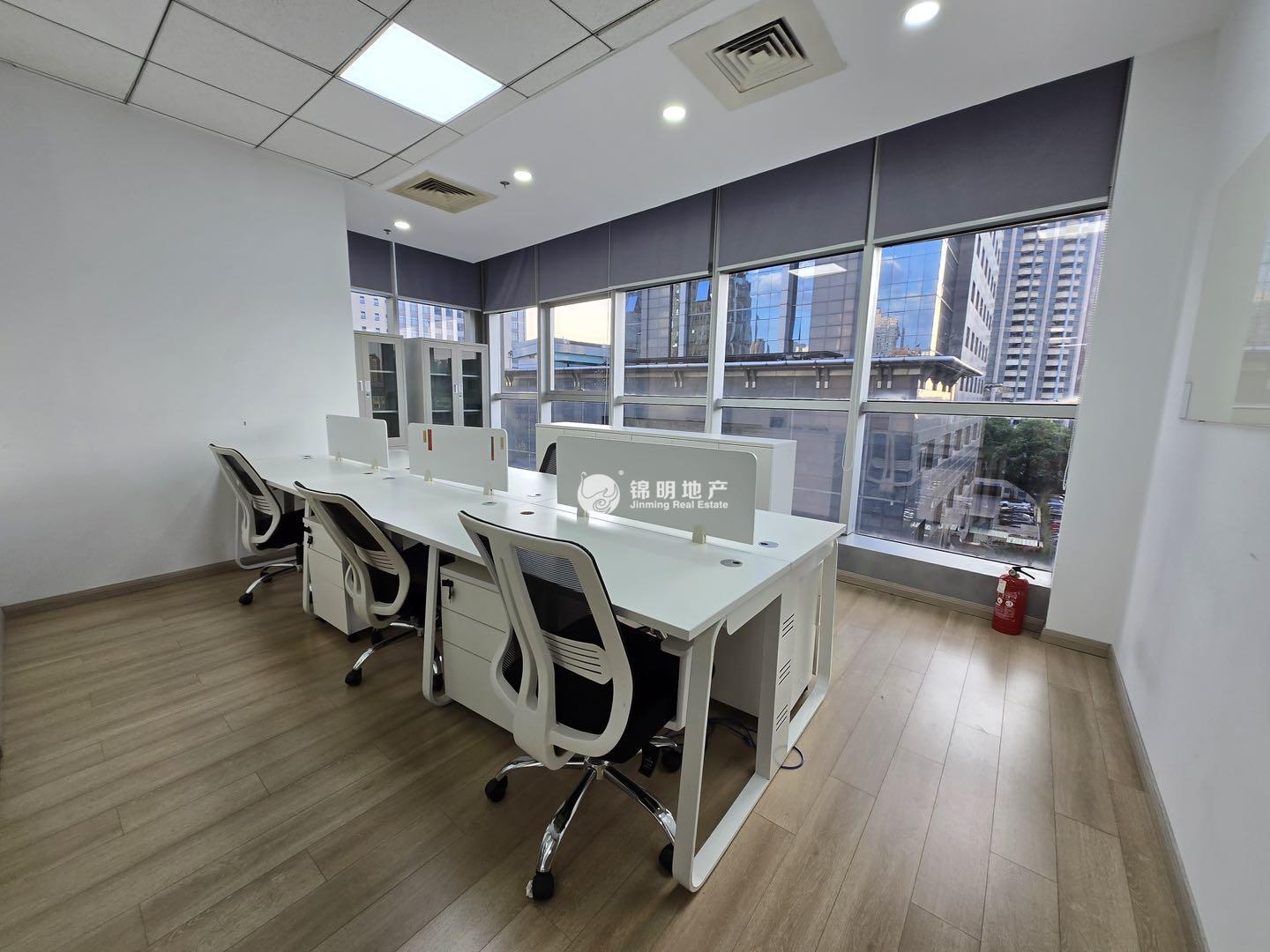 华漕中骏广场650平米写字楼出租