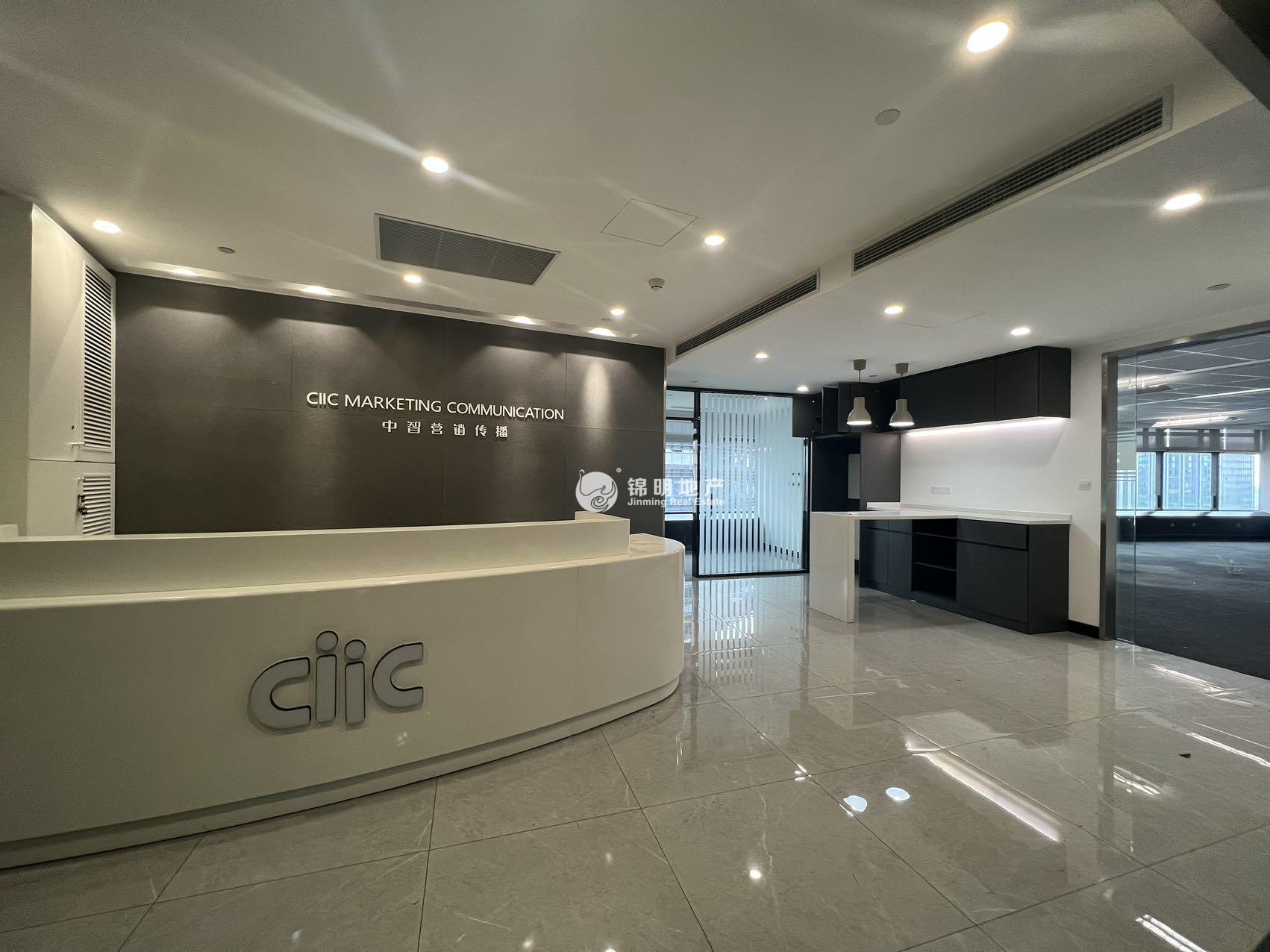 华漕中骏广场800平米写字楼出租