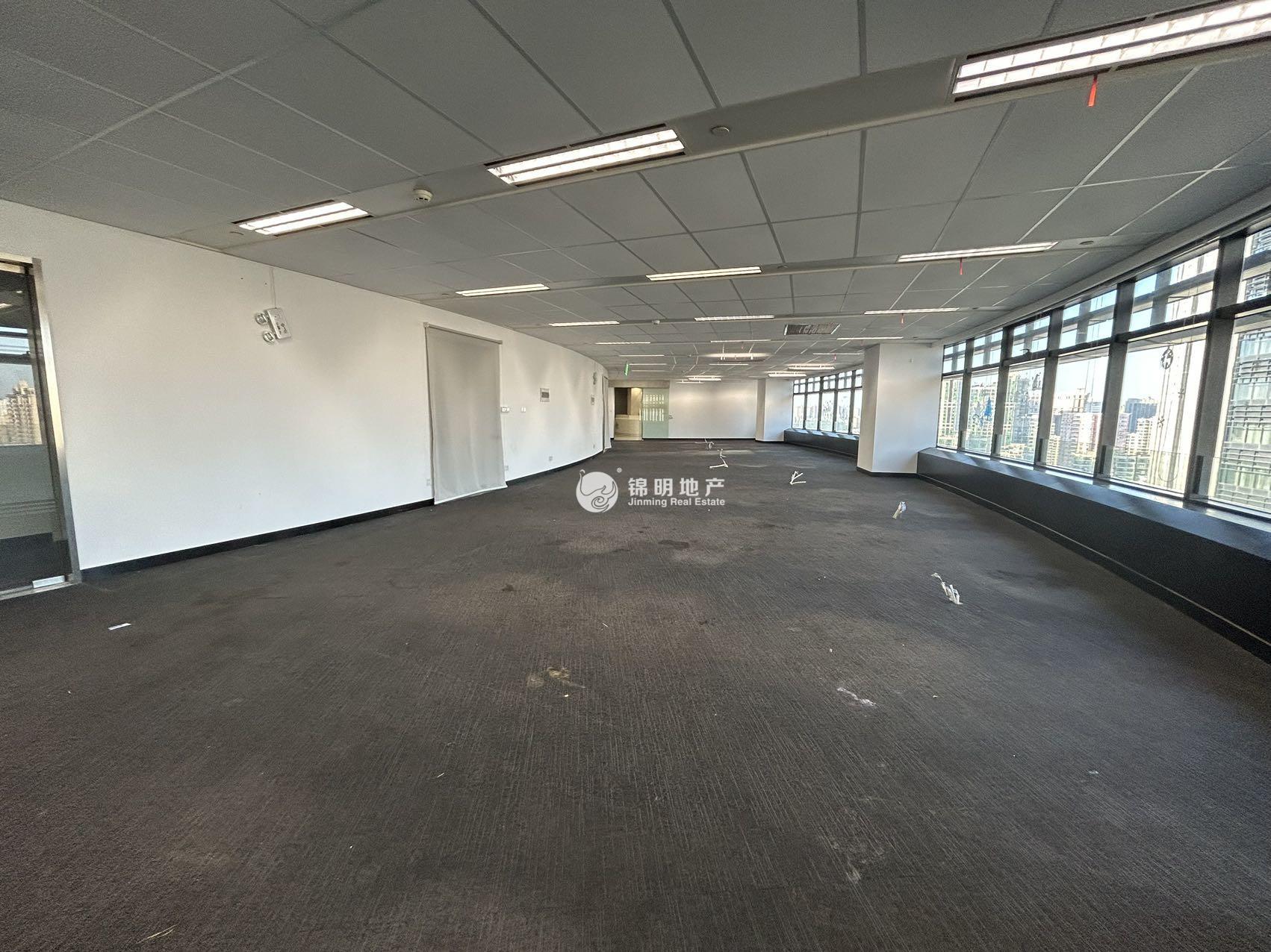 华漕中骏广场800平米写字楼出租