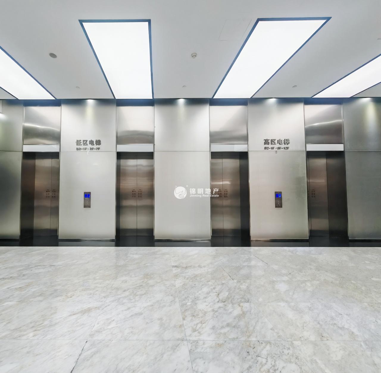 华漕中骏广场850平米写字楼出租