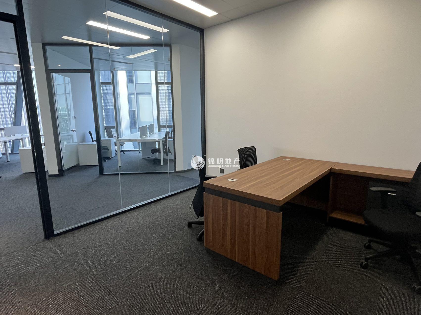 华漕中骏广场500平米写字楼出租