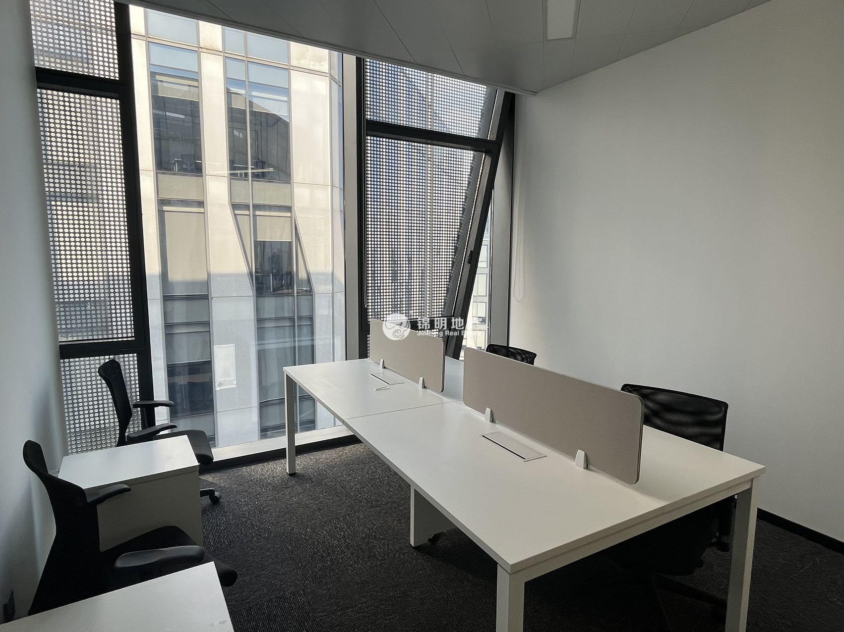 华漕中骏广场500平米写字楼出租