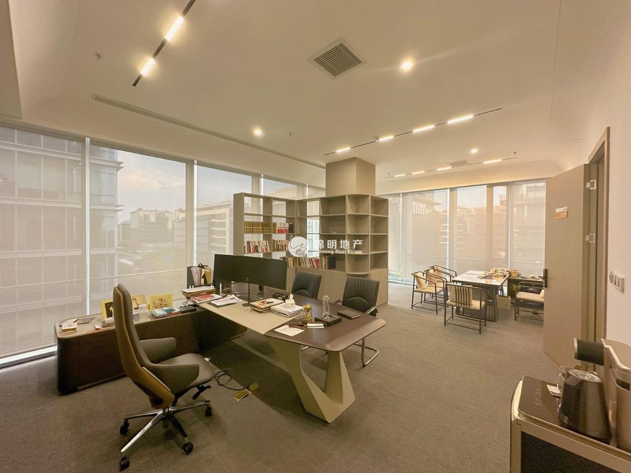 华漕中骏广场300平米写字楼出租