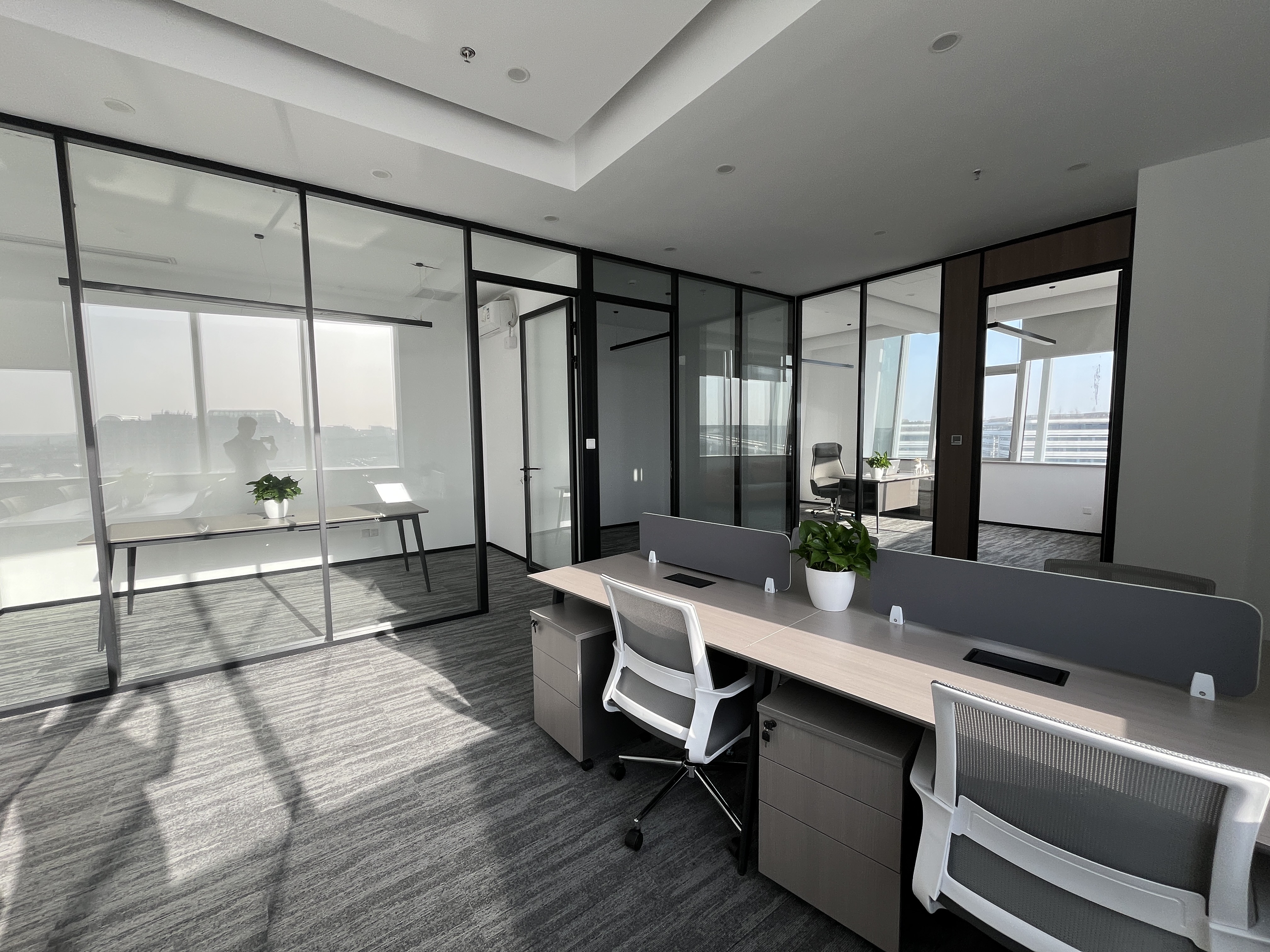 华漕中骏广场400平米写字楼出租