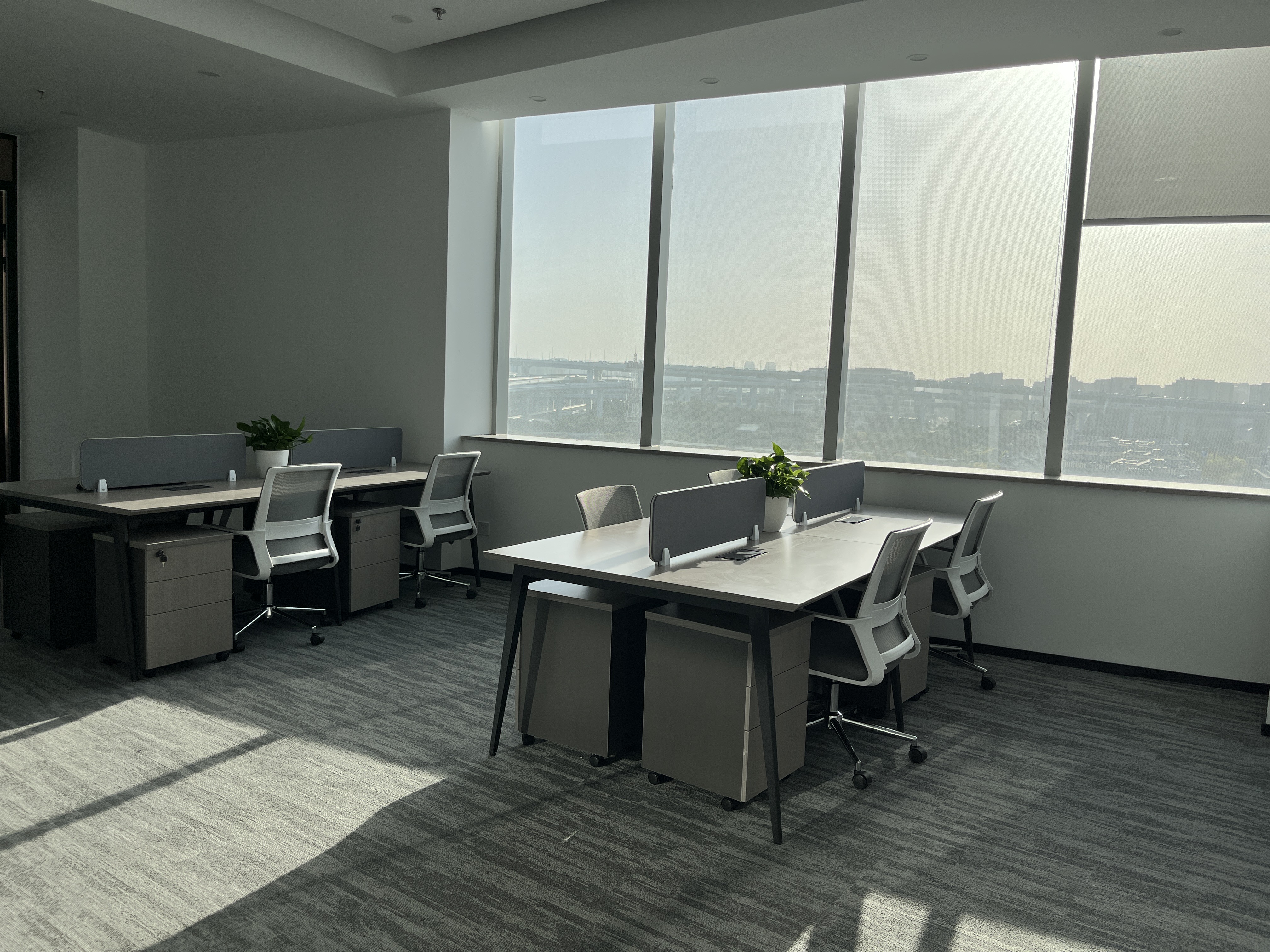 华漕中骏广场400平米写字楼出租