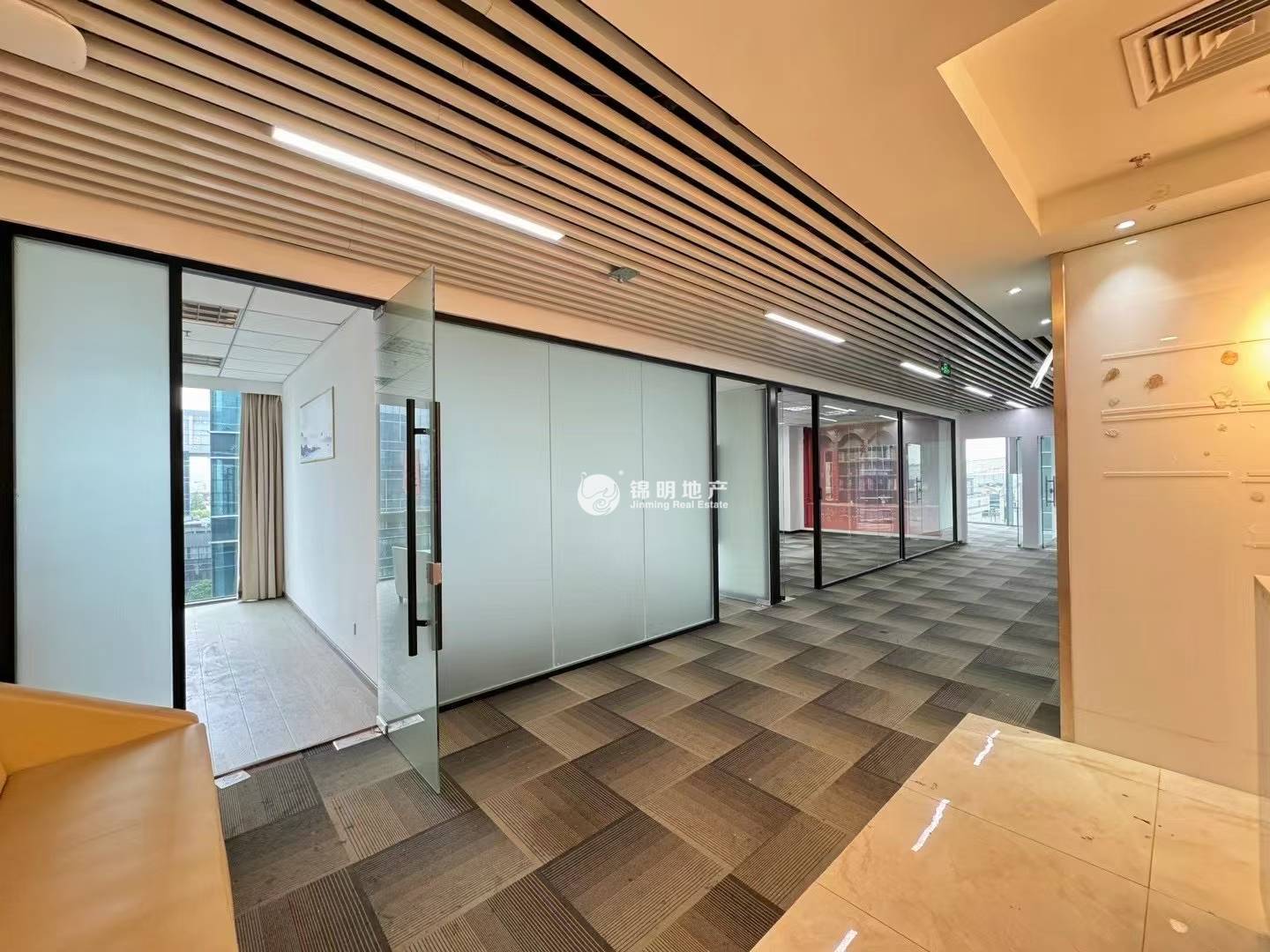 七宝七宝宝龙城530平米写字楼出租