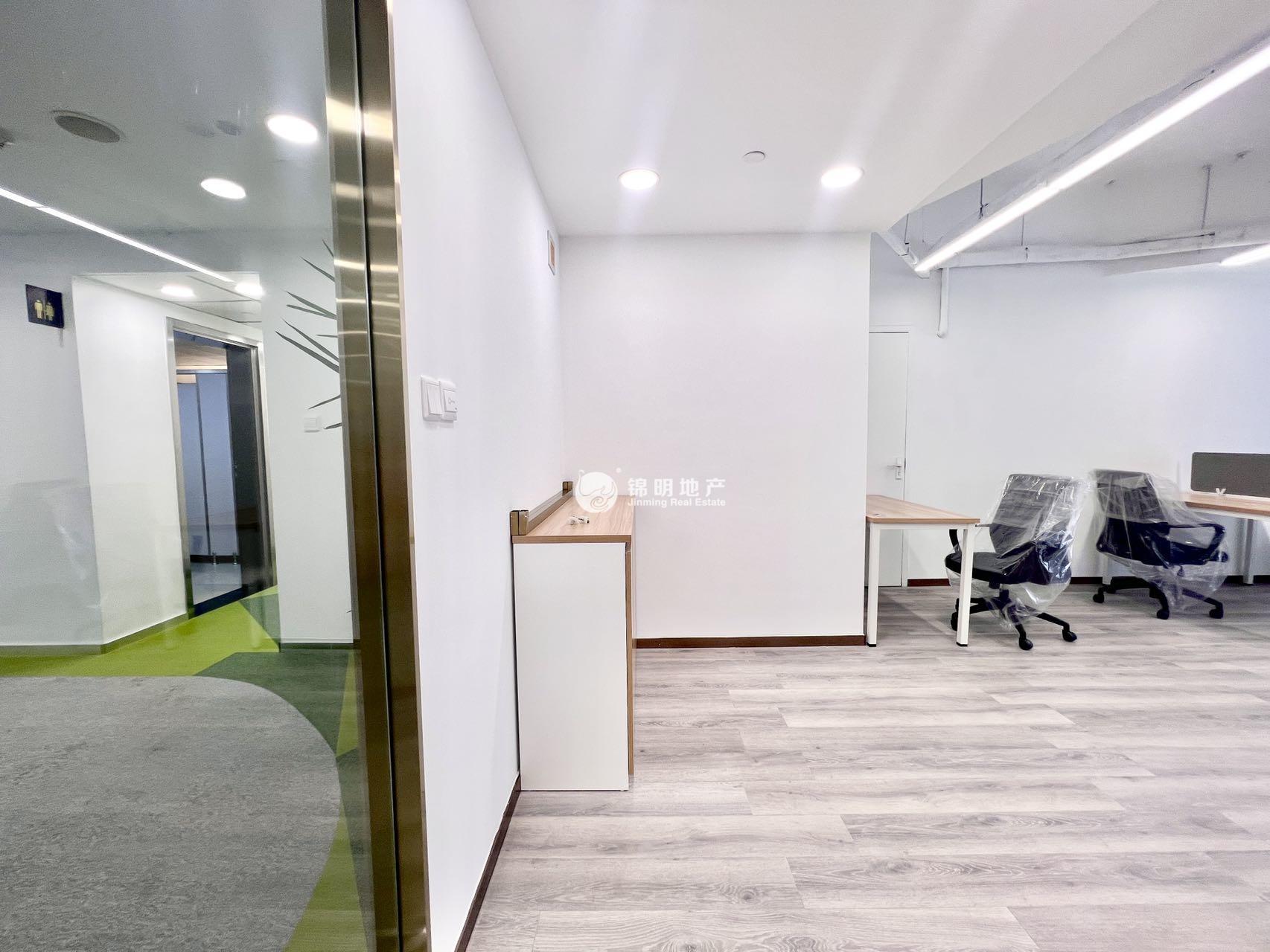 徐家汇中金国际广场137平米写字楼出租