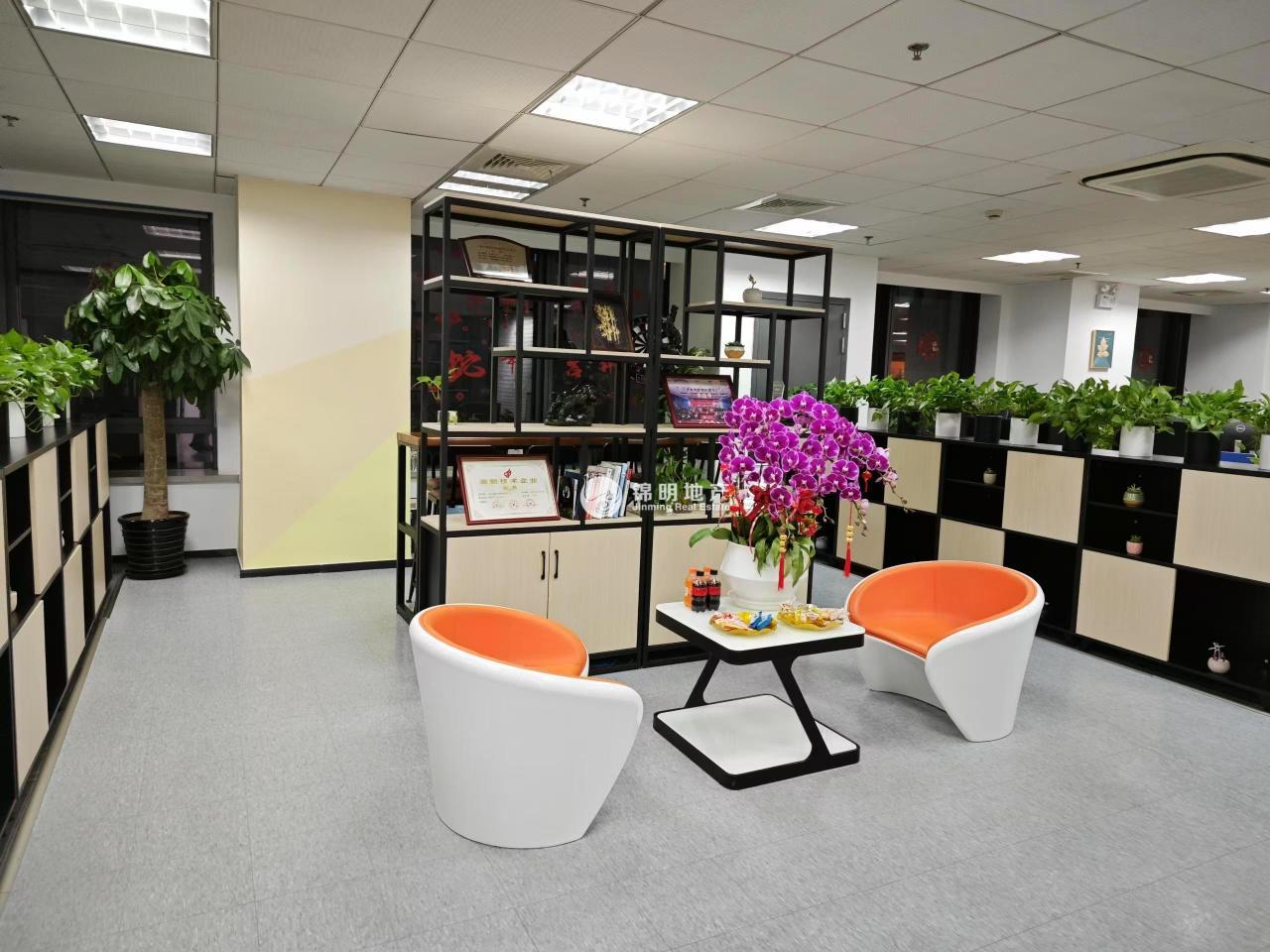 徐家汇联峰汇913平米写字楼出租