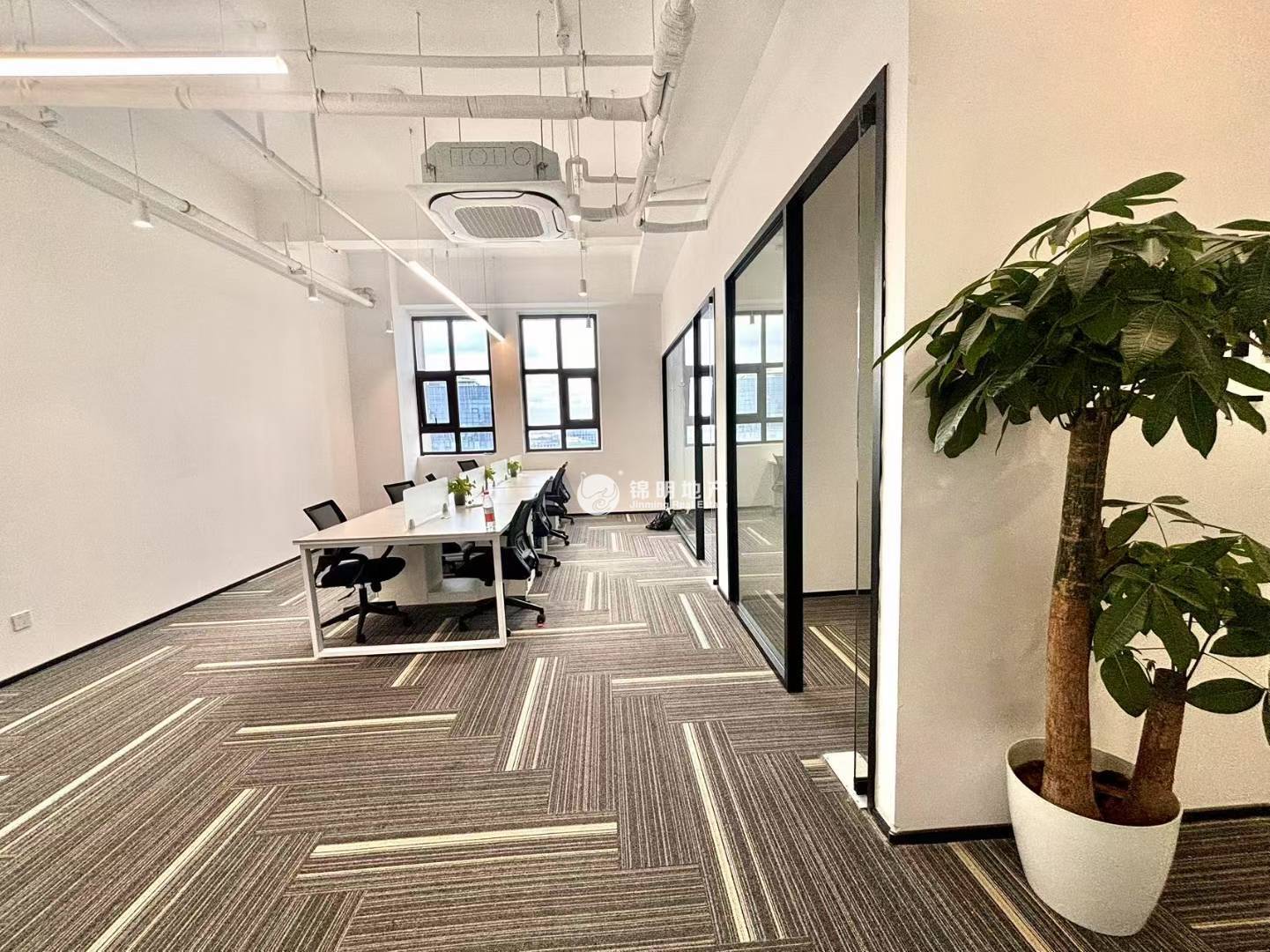 松江大学城云亭德必易园120平米写字楼出租