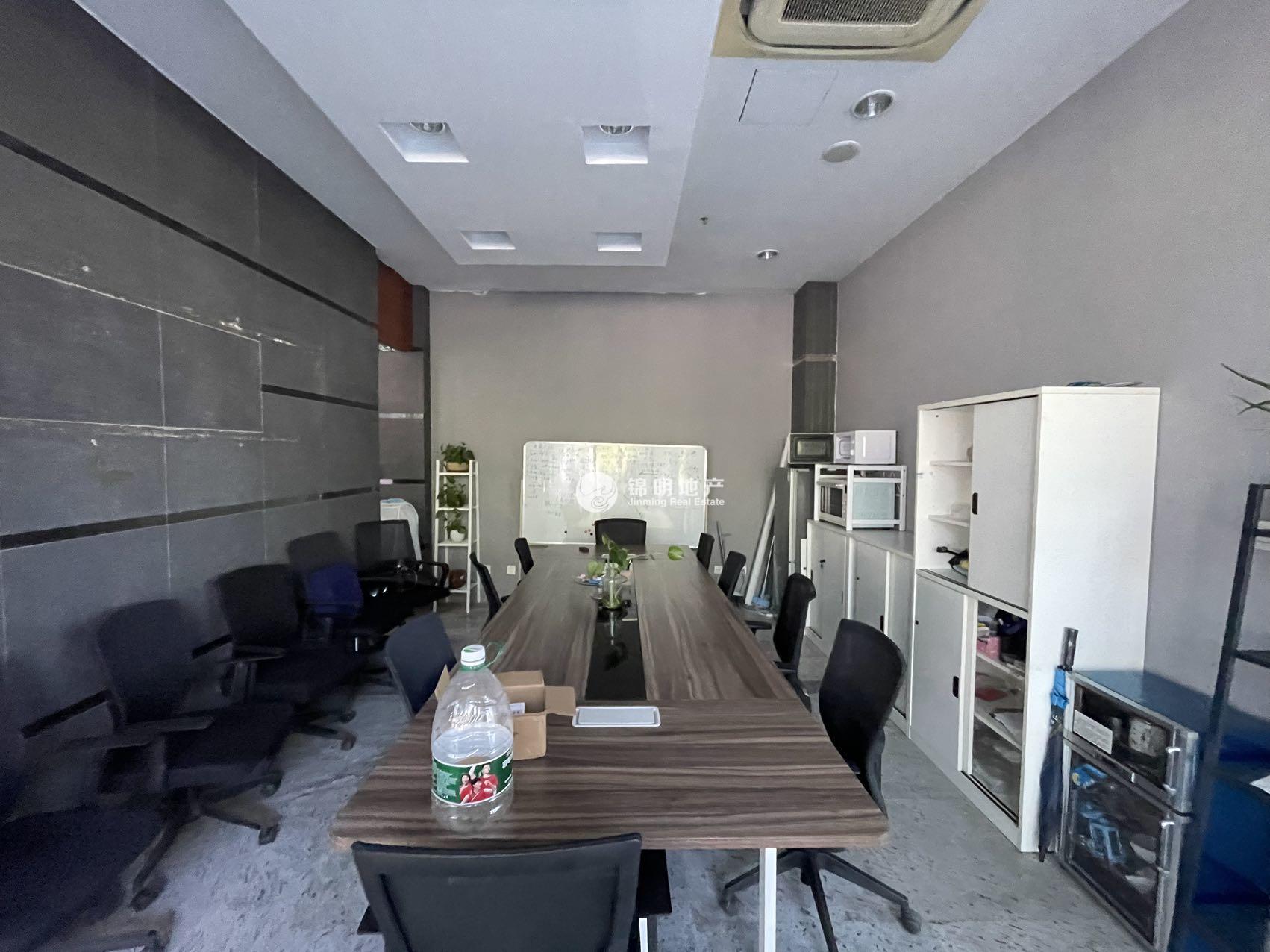 七宝欧迪芬7089创意园98平米写字楼出租