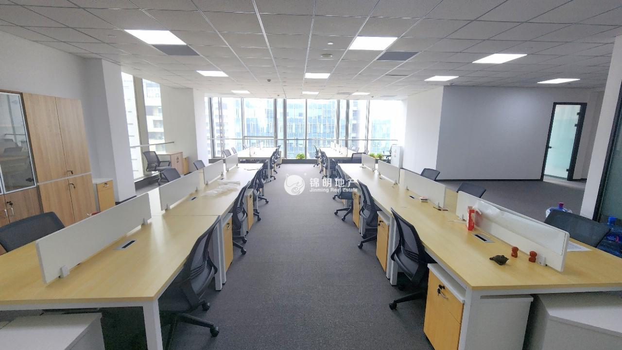 华漕虹桥富力中心569平米写字楼出租