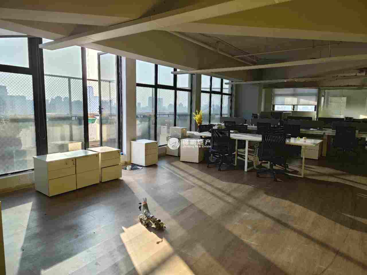 中山公园银统大厦445平米写字楼出租